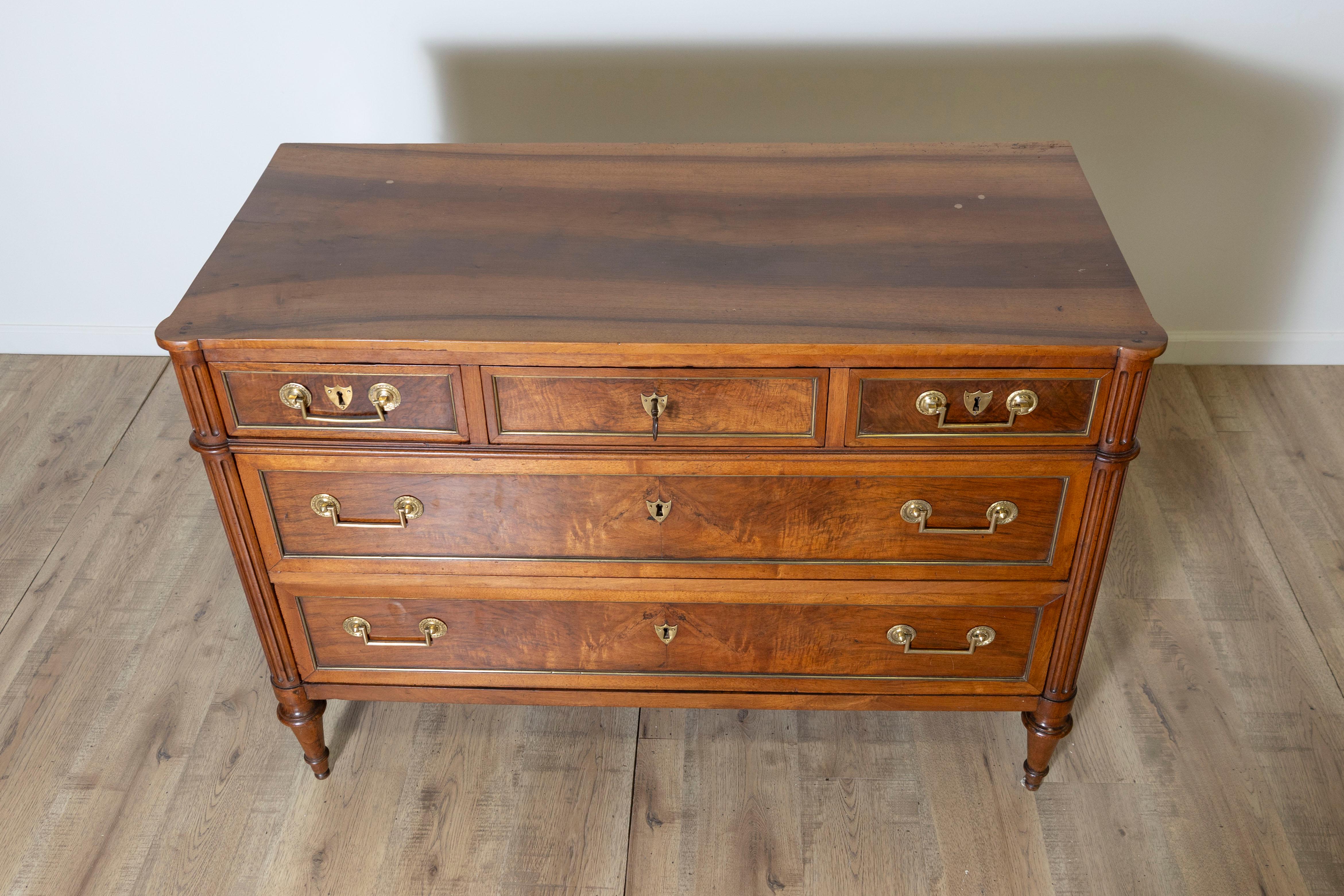 Commode francese del XIX secolo Circa 1800 In condizioni buone in vendita a Atlanta, GA