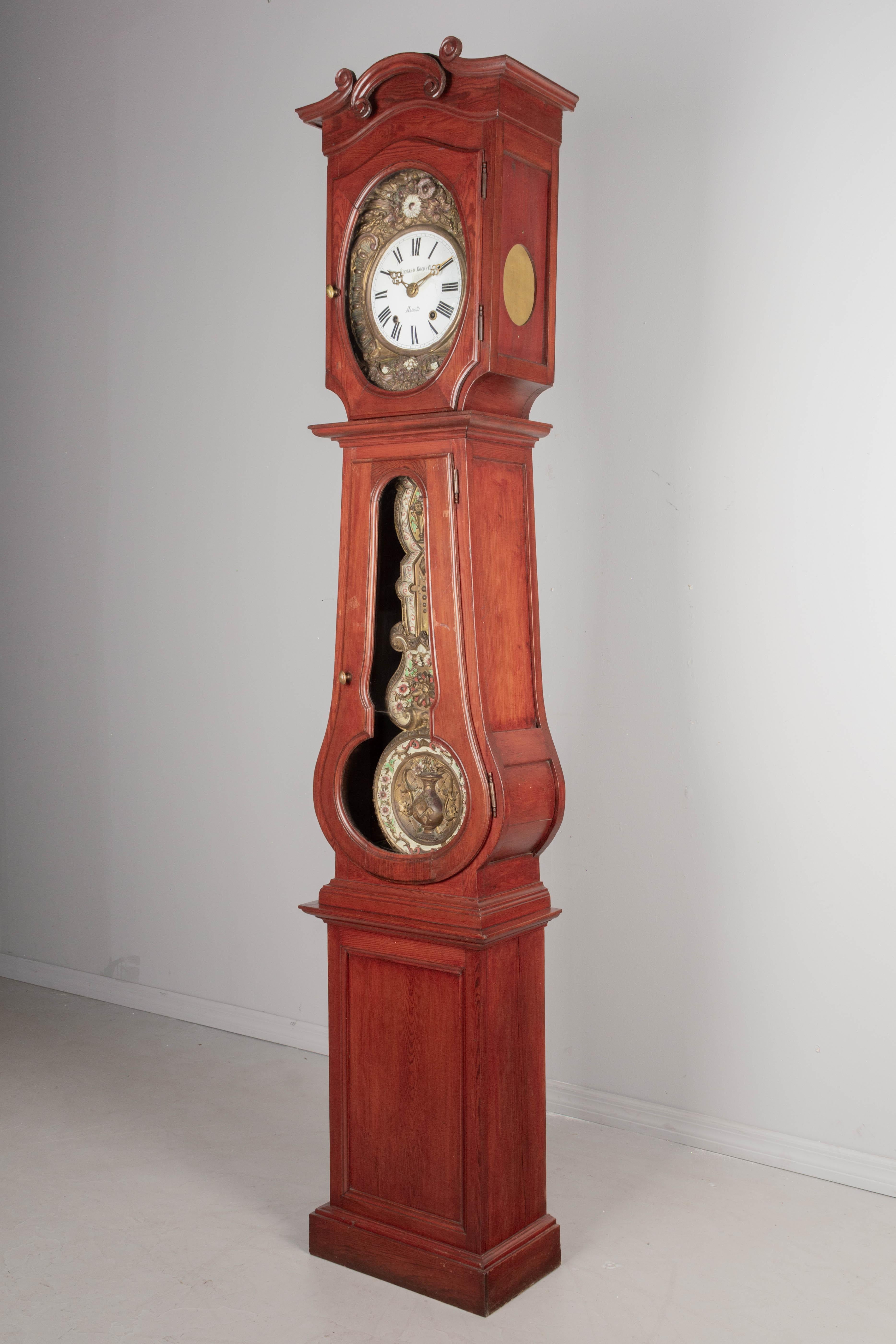 Französische Comtoise-Grandfather-Uhr aus dem 19. Jahrhundert (Französische Provence) im Angebot