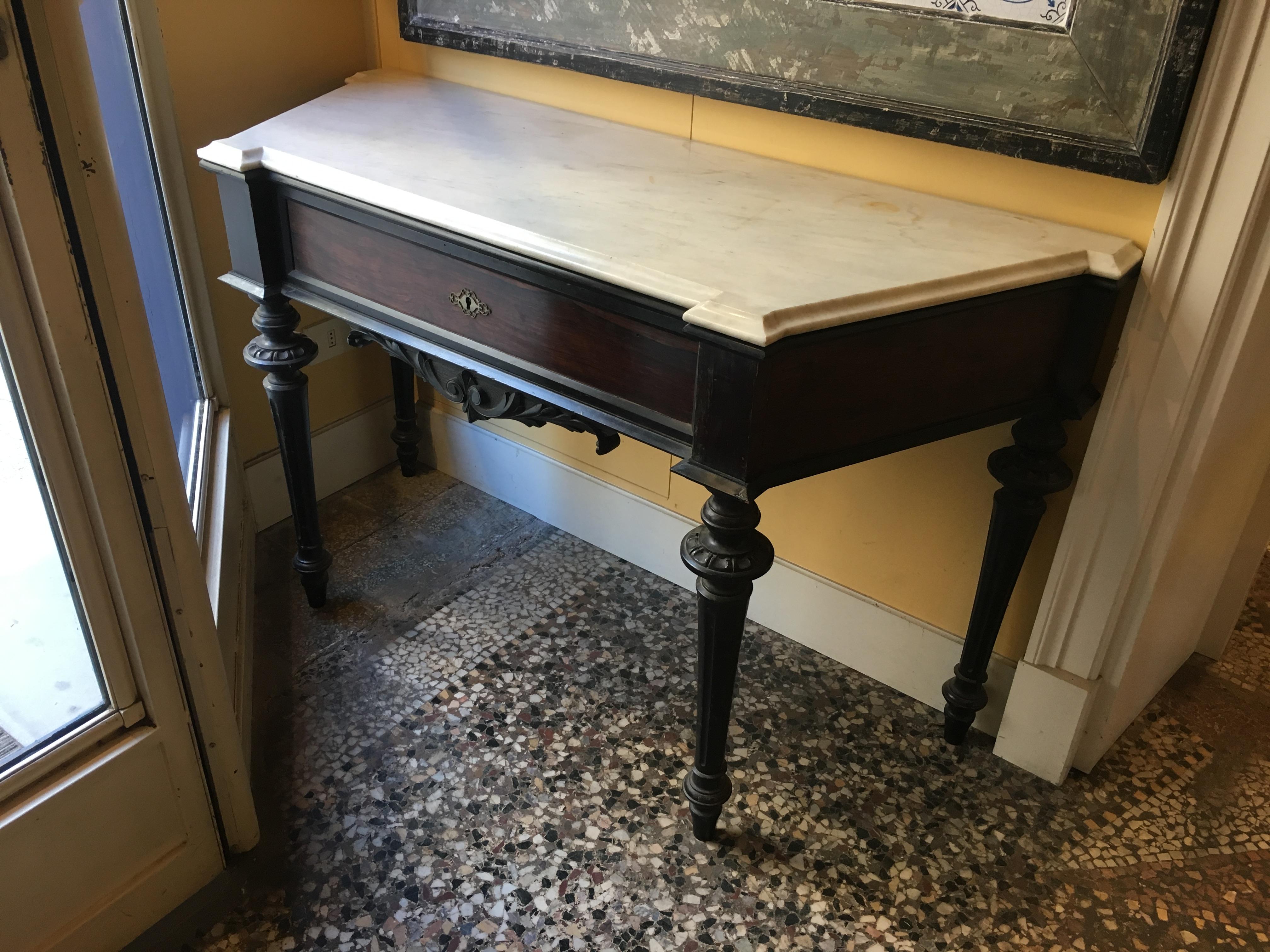 19th Century French Console with Carrara Marble Top and Black Lacquered Legs (Französisch) im Angebot