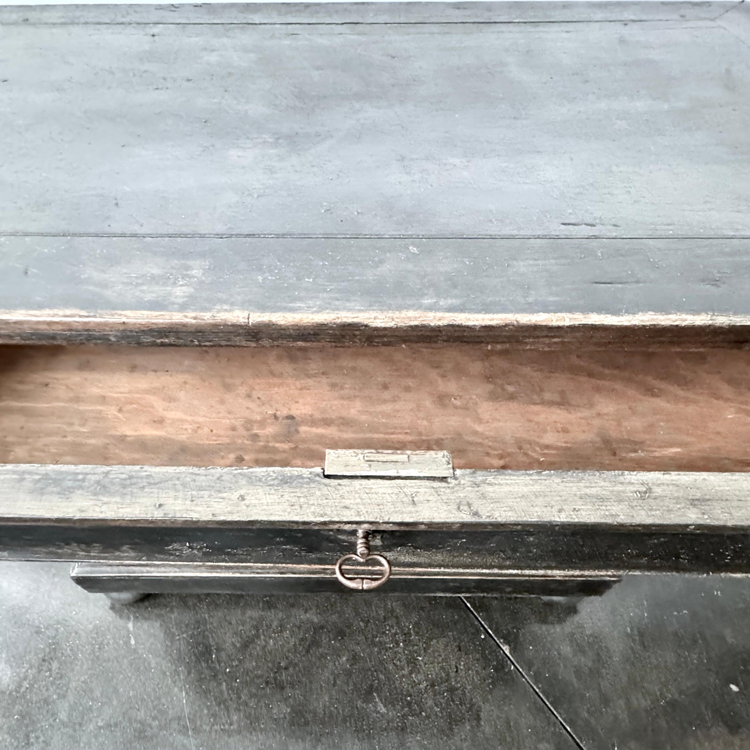 19th Century French Console With Drawer And Lower Shelf For Sale 6