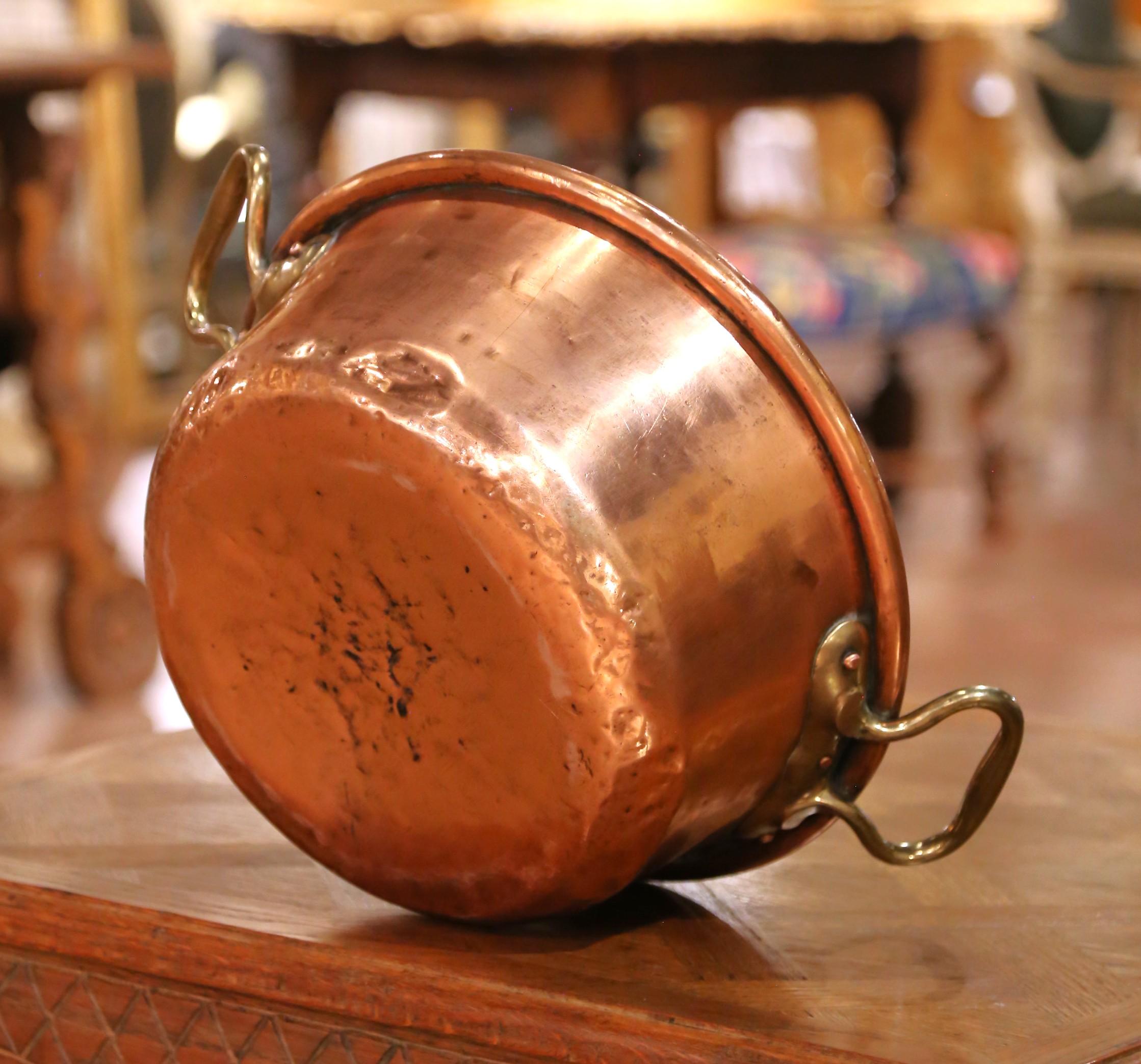 19th Century French Copper and Brass Jelly Boiling Bowl from Normandy in vendita 2