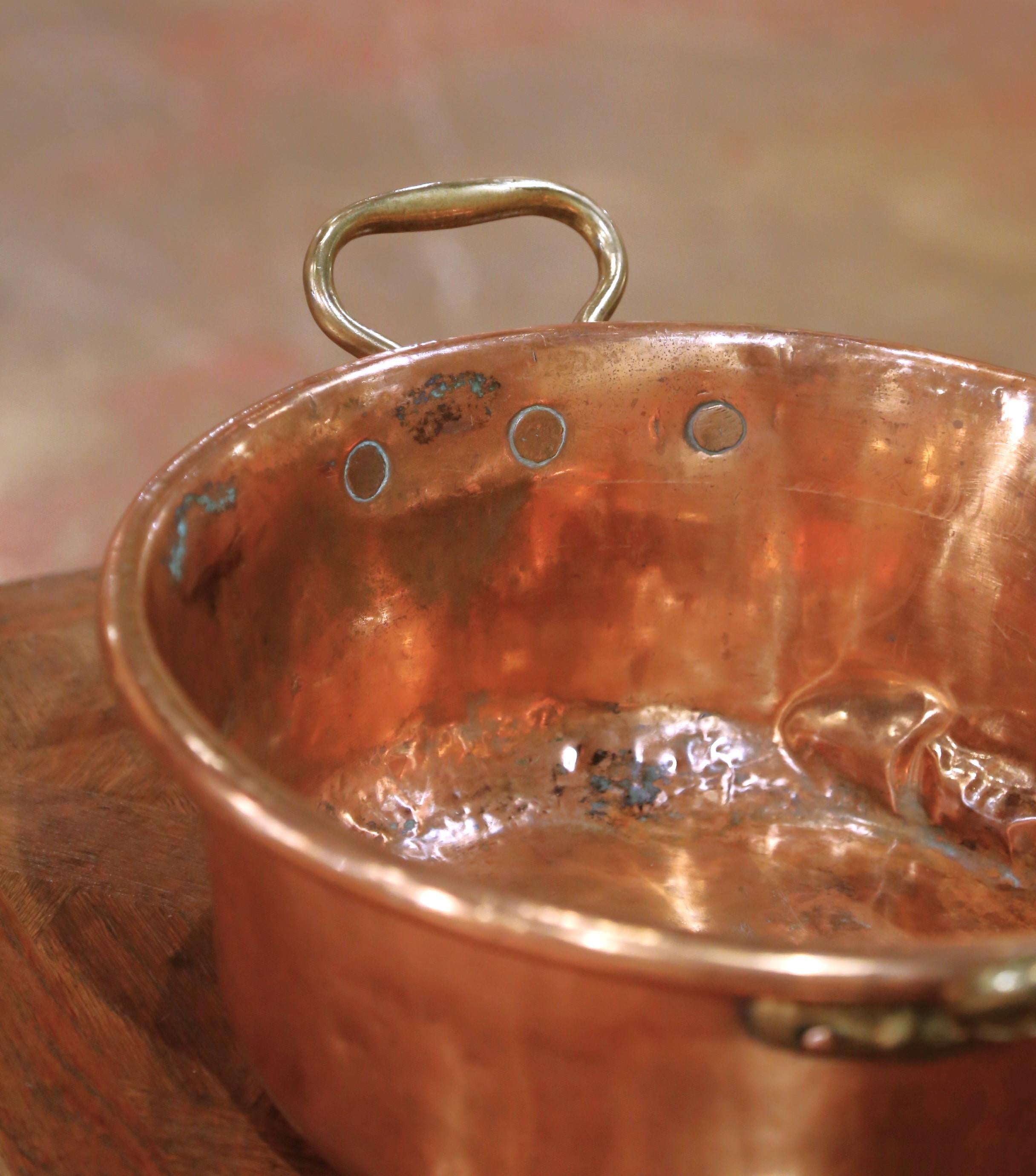 19th Century French Copper and Brass Jelly Boiling Bowl from Normandy In condizioni buone in vendita a Dallas, TX