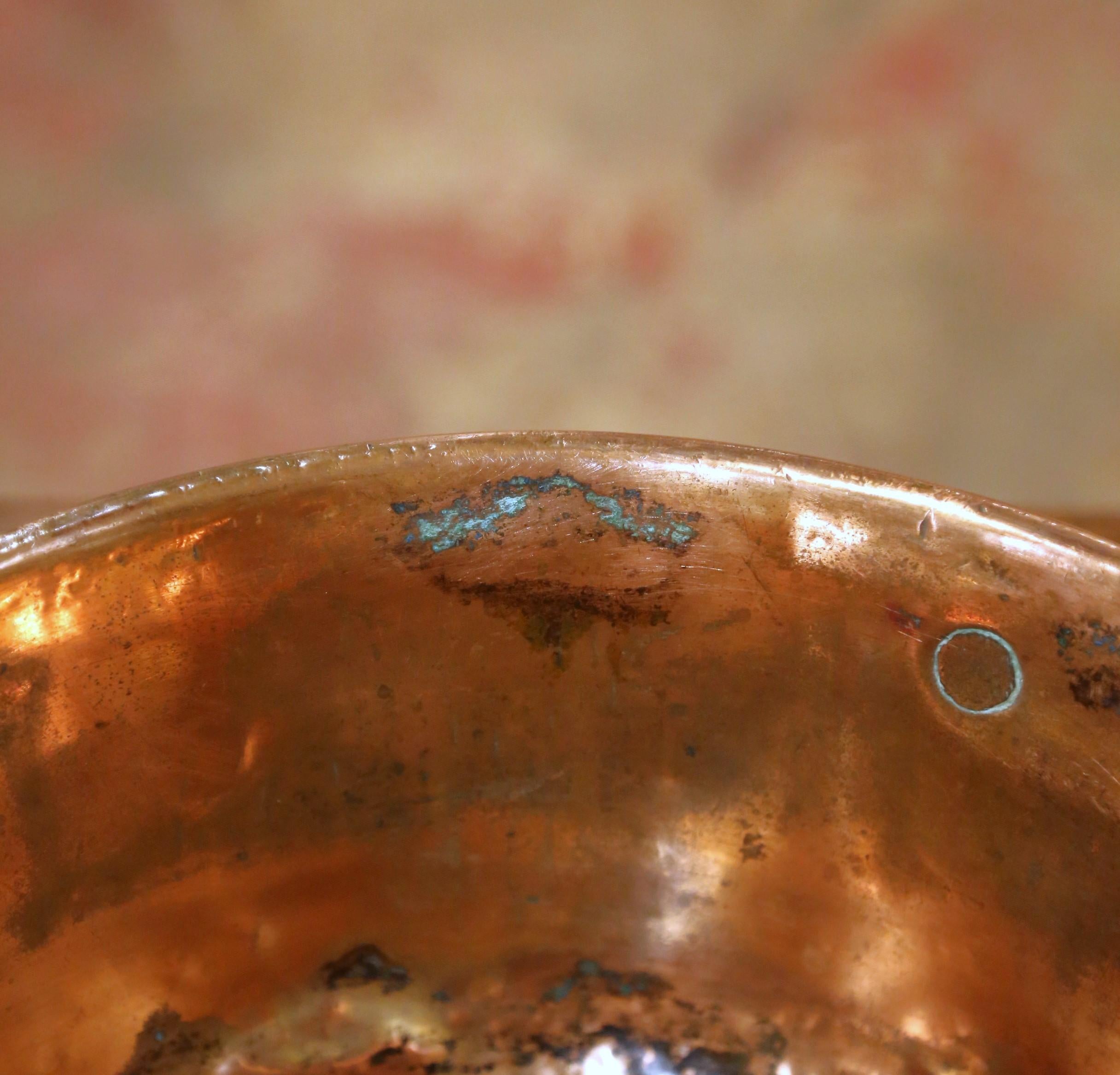 XIX secolo 19th Century French Copper and Brass Jelly Boiling Bowl from Normandy in vendita