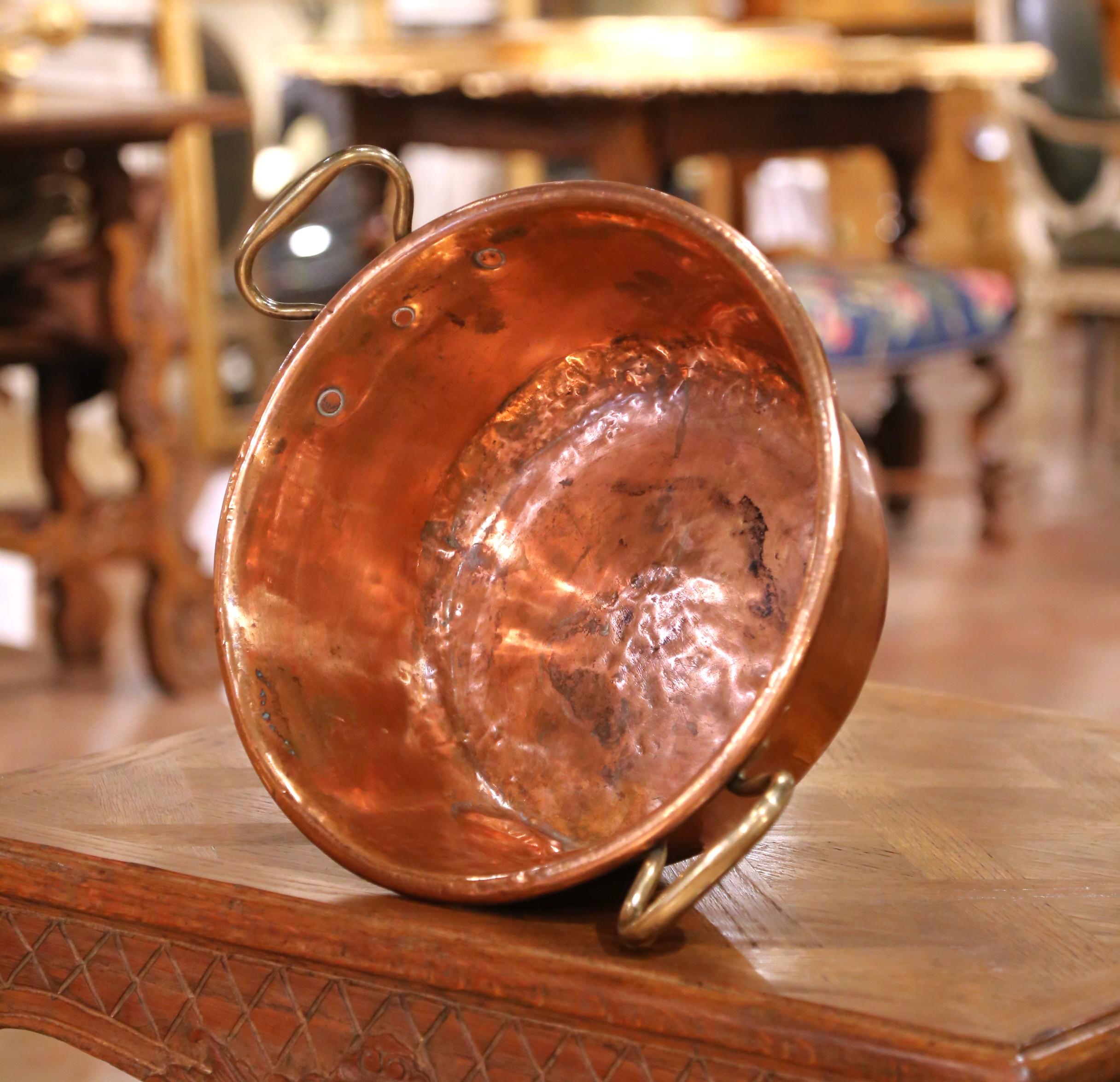 19th Century French Copper and Brass Jelly Boiling Bowl from Normandy in vendita 1