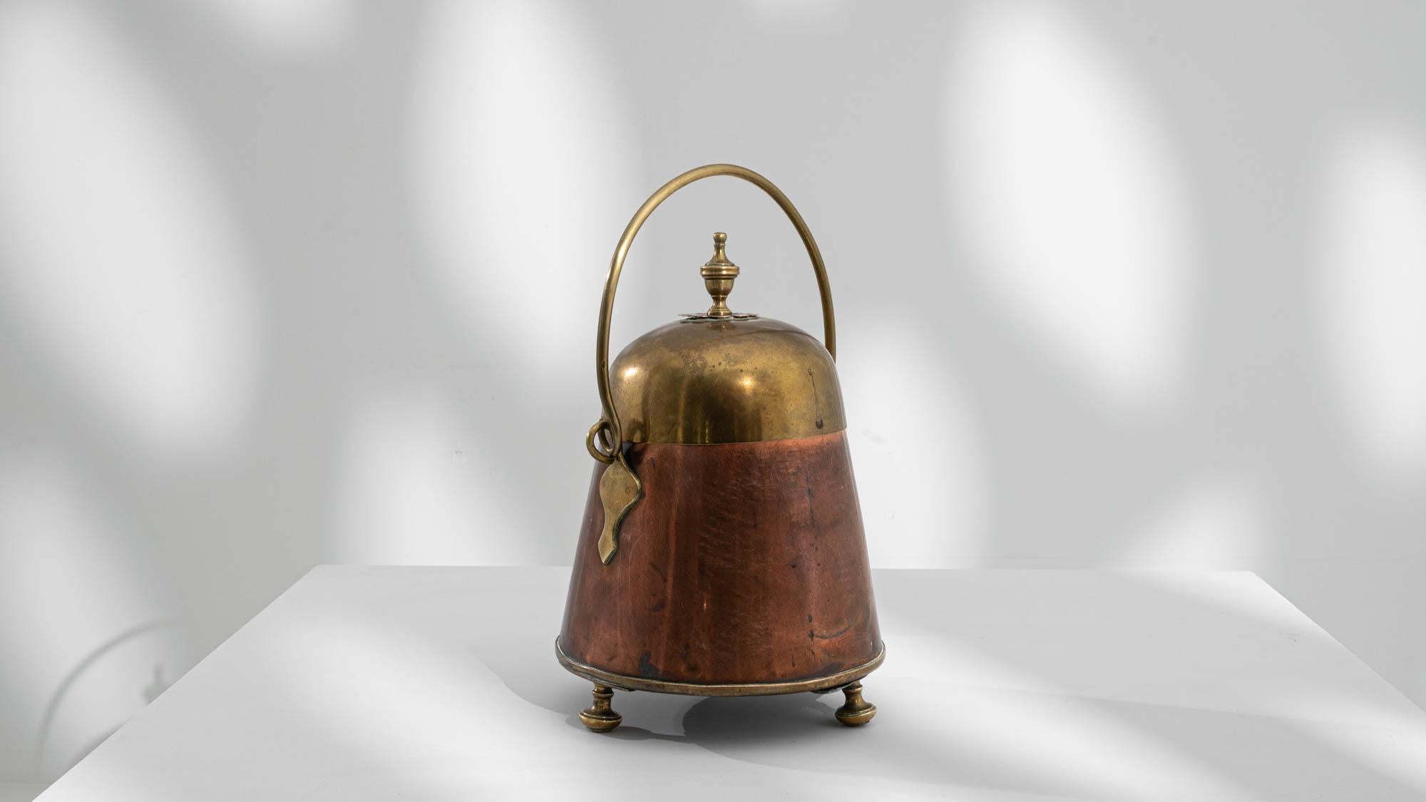 19th Century French Copper and Brass Pot 6