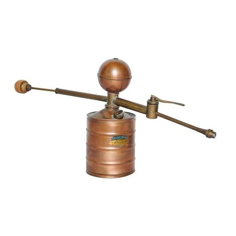 19th Century, French Copper and French Oak Atomiser, with Original Makers Label In Excellent Condition For Sale In BALCATTA, WA