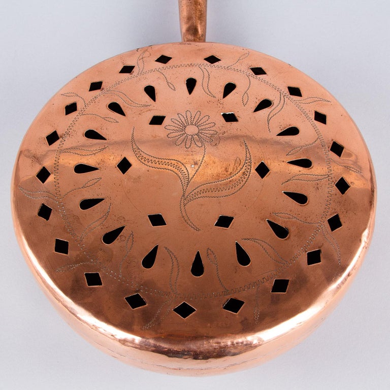 Calentador de cama antiguo de cobre, calentador de cama de cobre con mango de madera L Lecellier VIlledieu - España