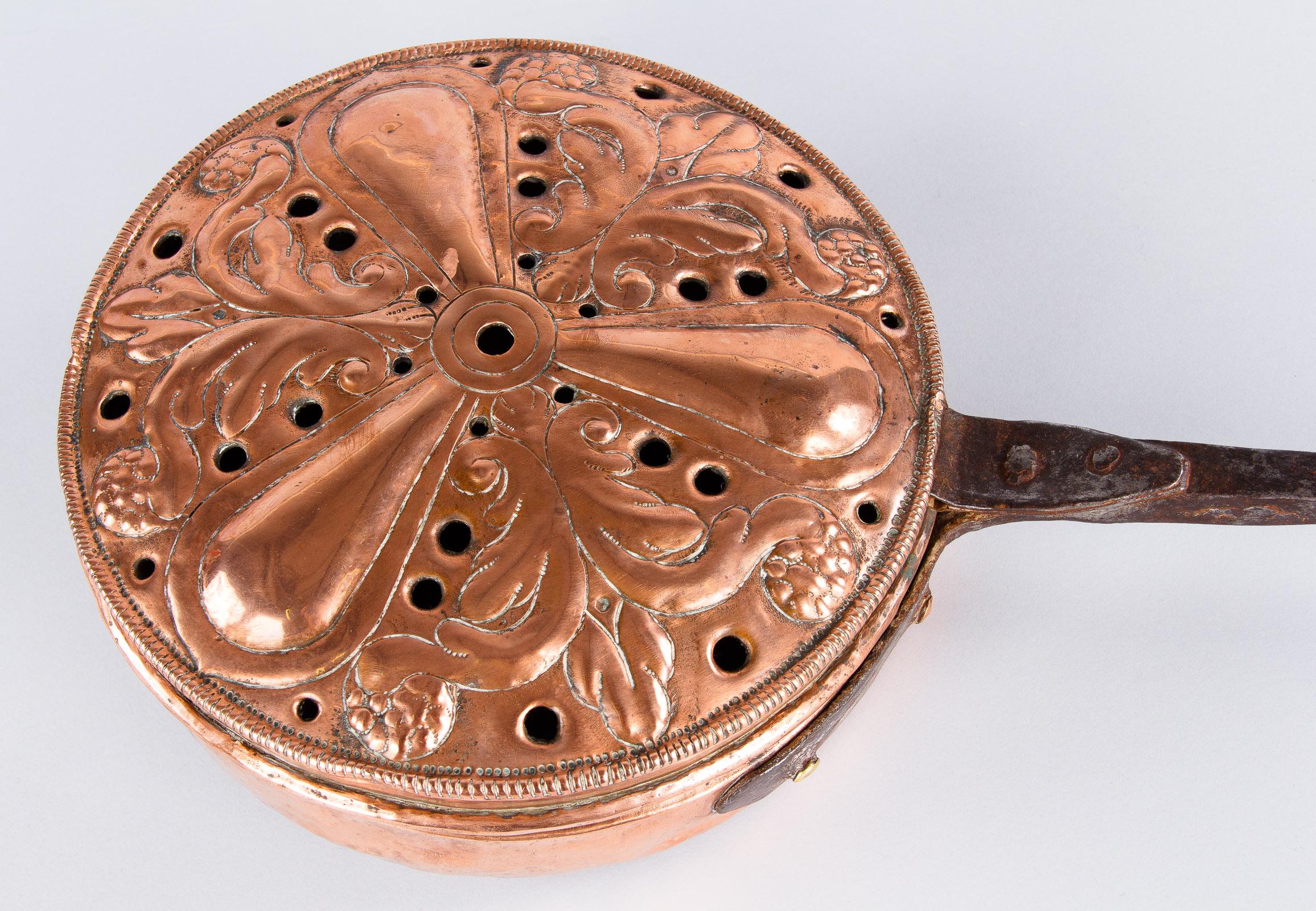 19th Century French Copper Bed Warmer 10