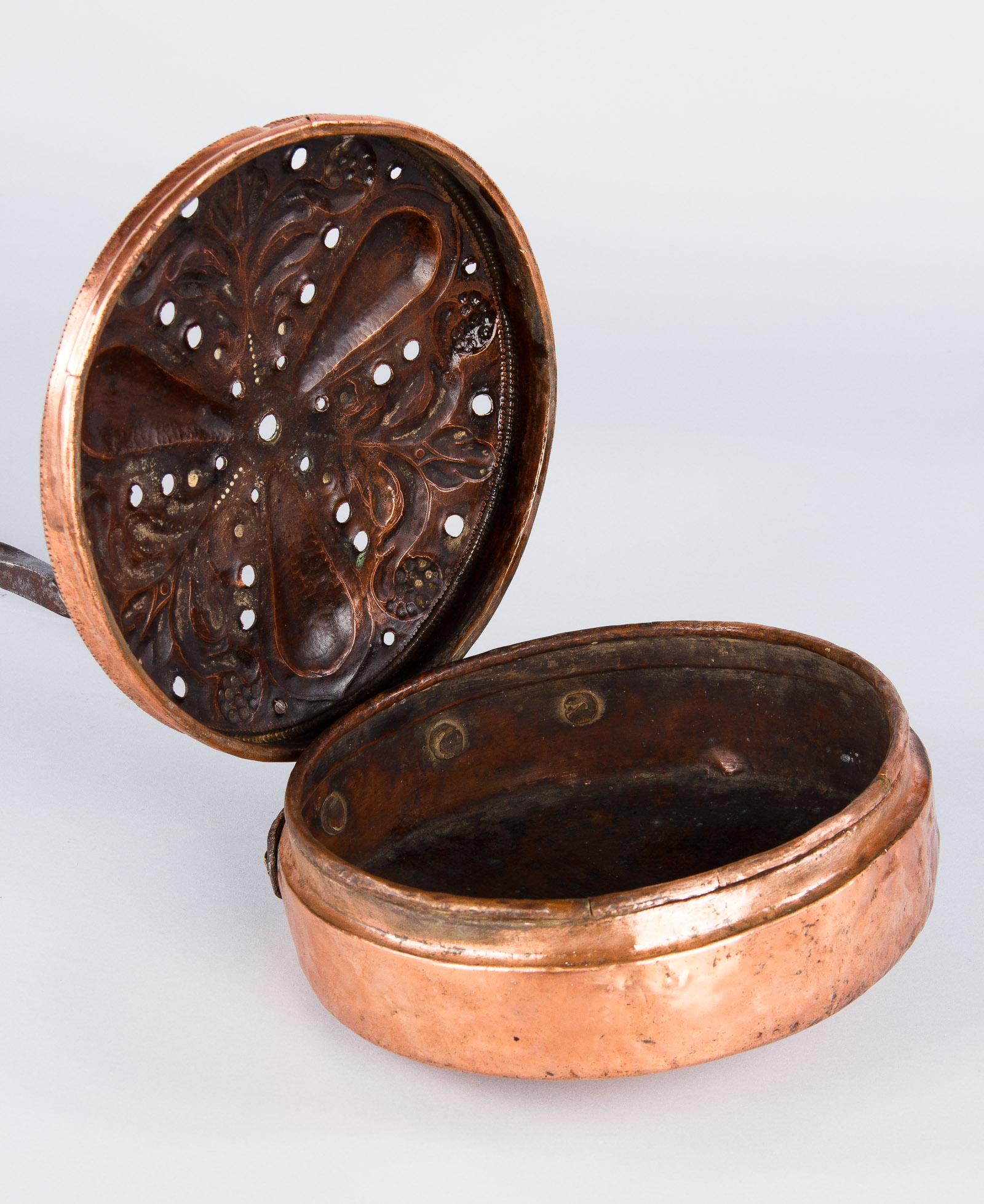 19th Century French Copper Bed Warmer 2