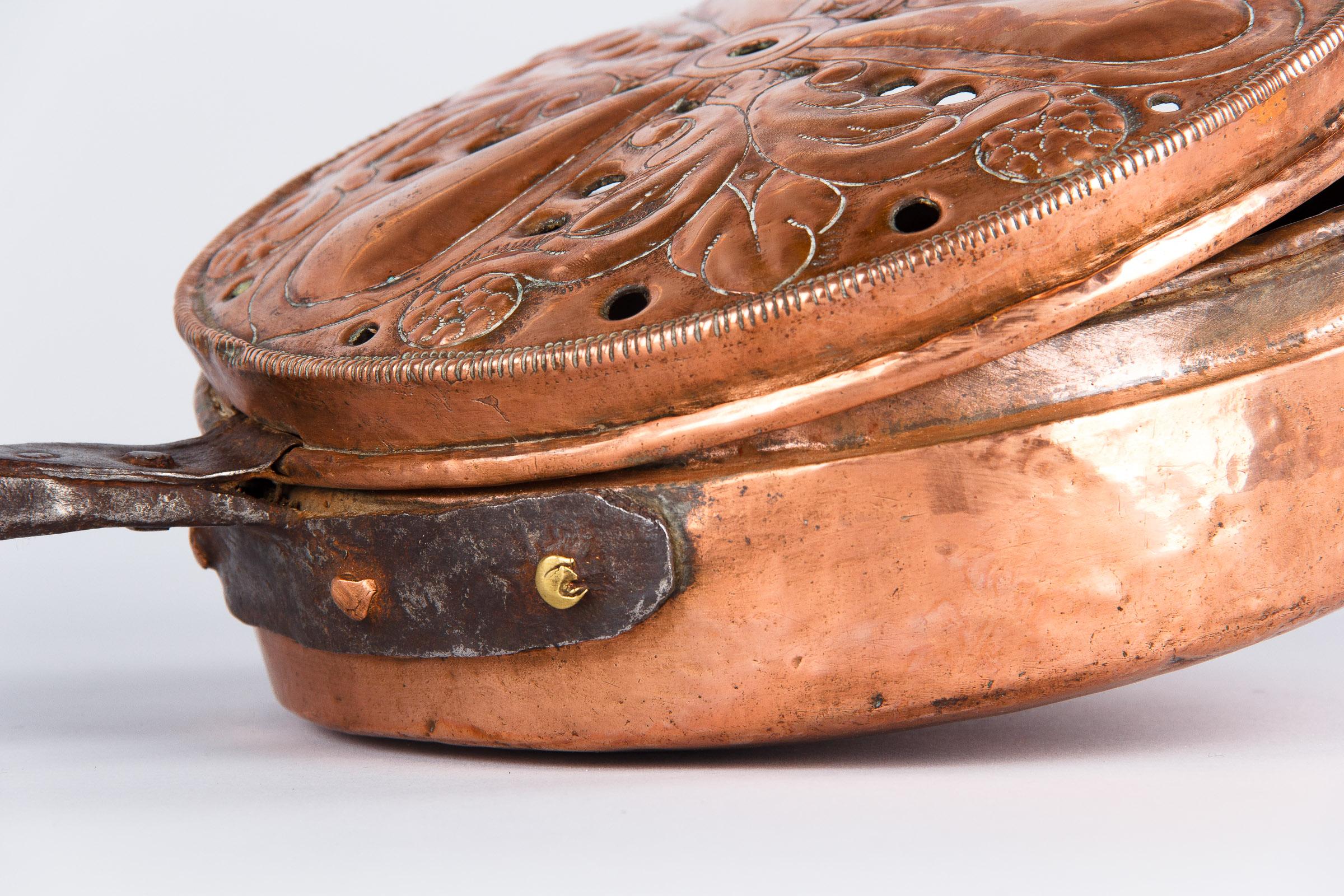 19th Century French Copper Bed Warmer 4