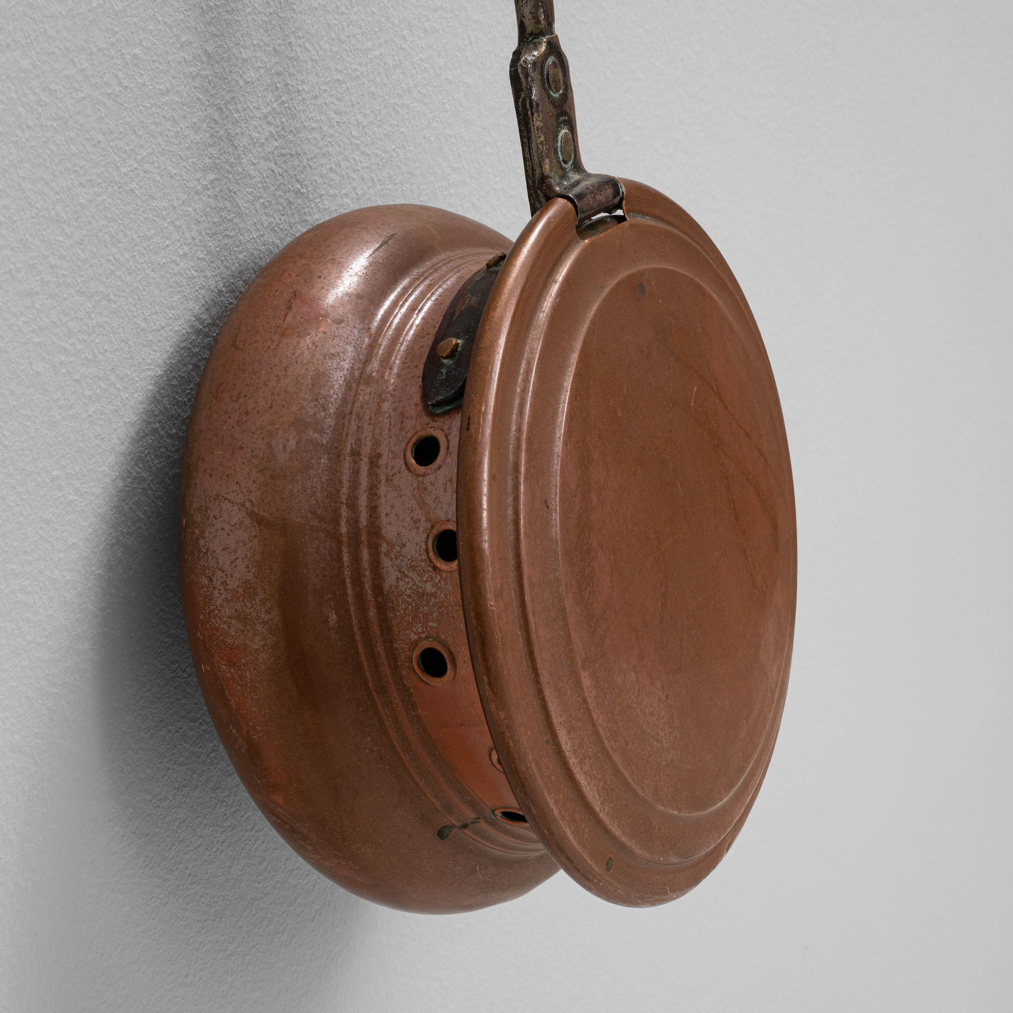 Chauffe-lit en cuivre français du 19e siècle en vente 3