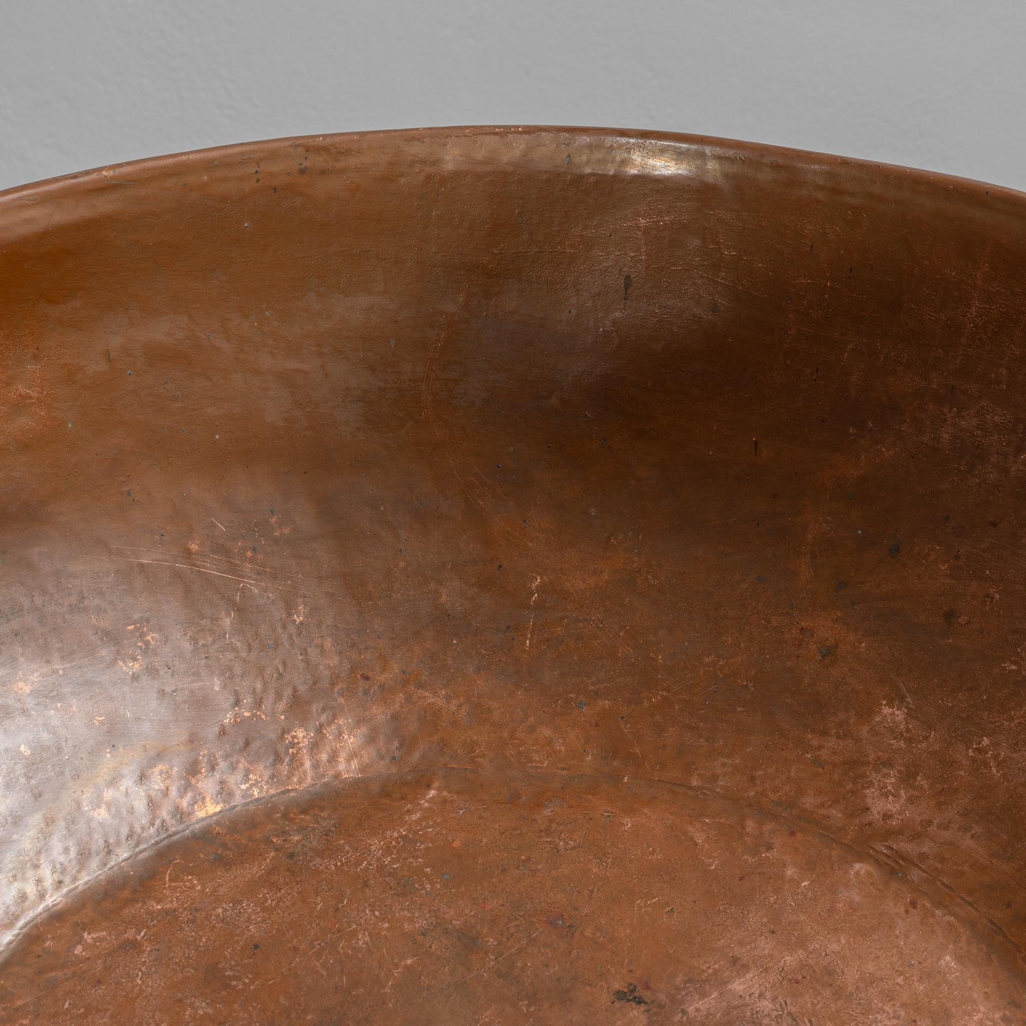 19th Century French Copper Bowl For Sale 7