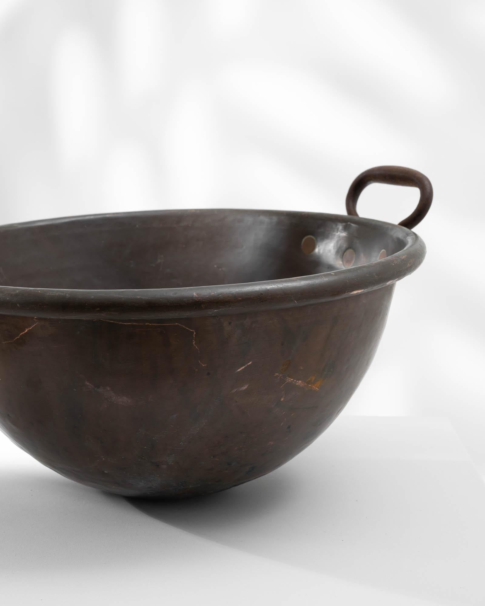 19th Century French Copper Bowl For Sale 2