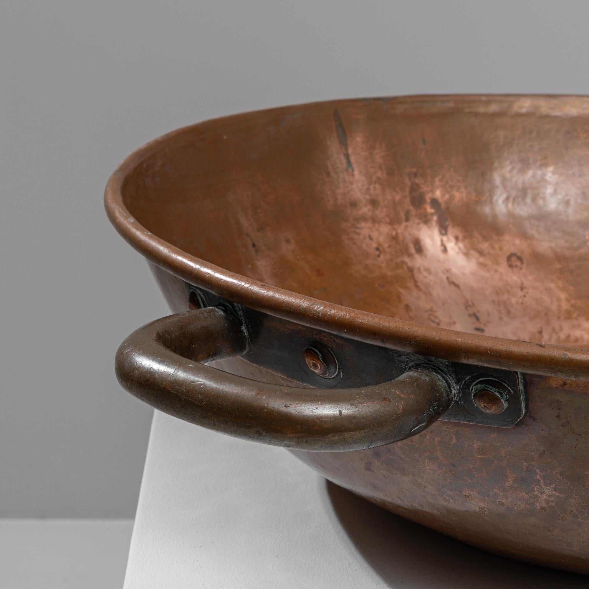 19th Century French Copper Bowl For Sale 5