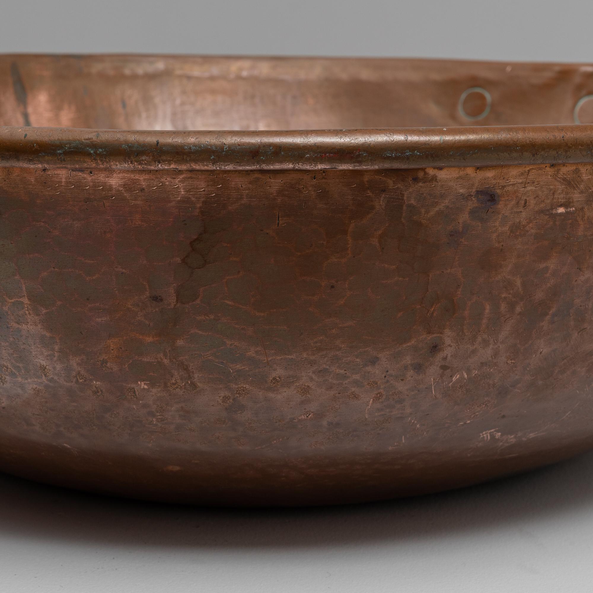 19th Century French Copper Bowl For Sale 6