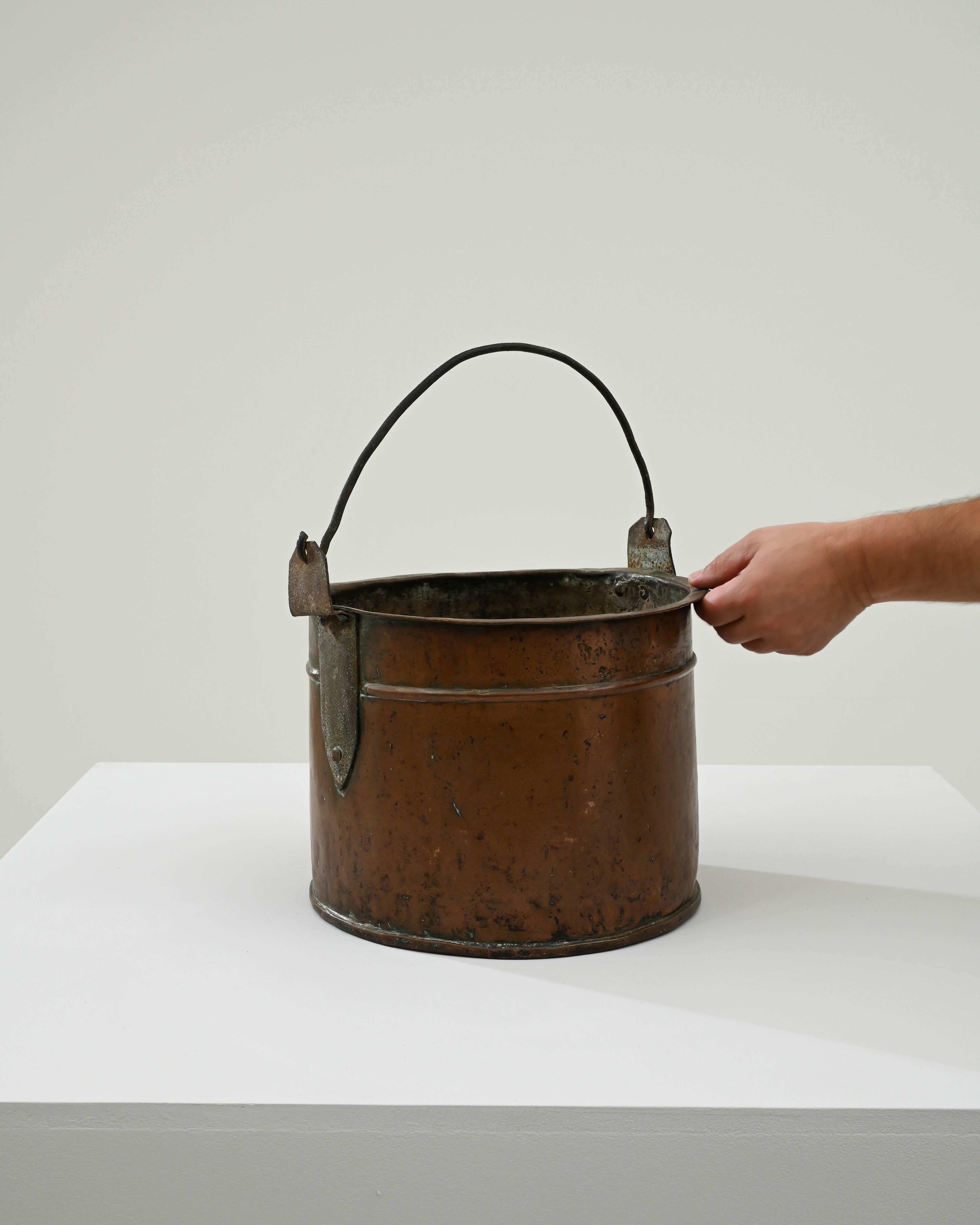 19th Century French Copper Bucket In Good Condition In High Point, NC