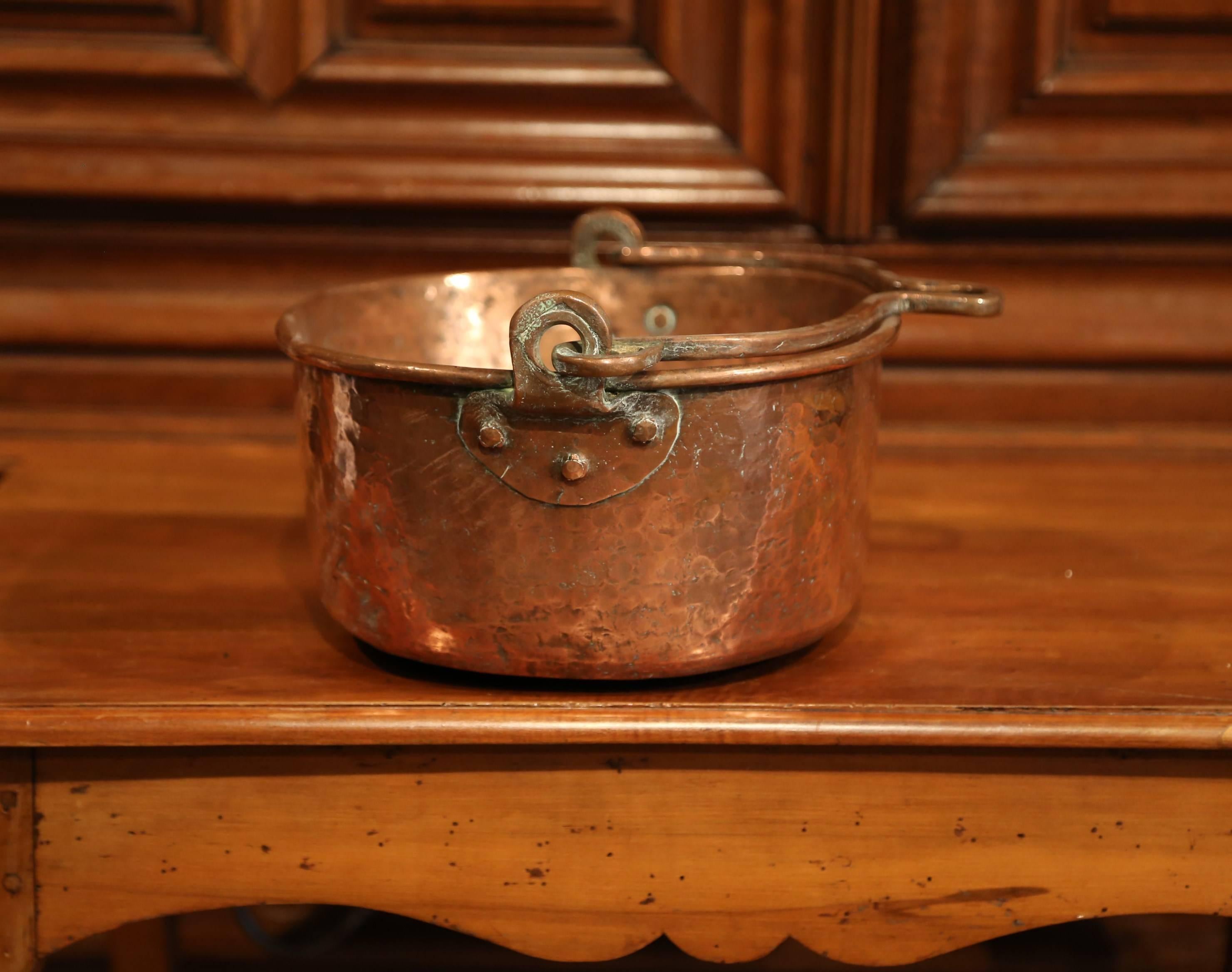 19th Century French Copper Jelly and Jam Boiling Bowl with Handle In Excellent Condition In Dallas, TX