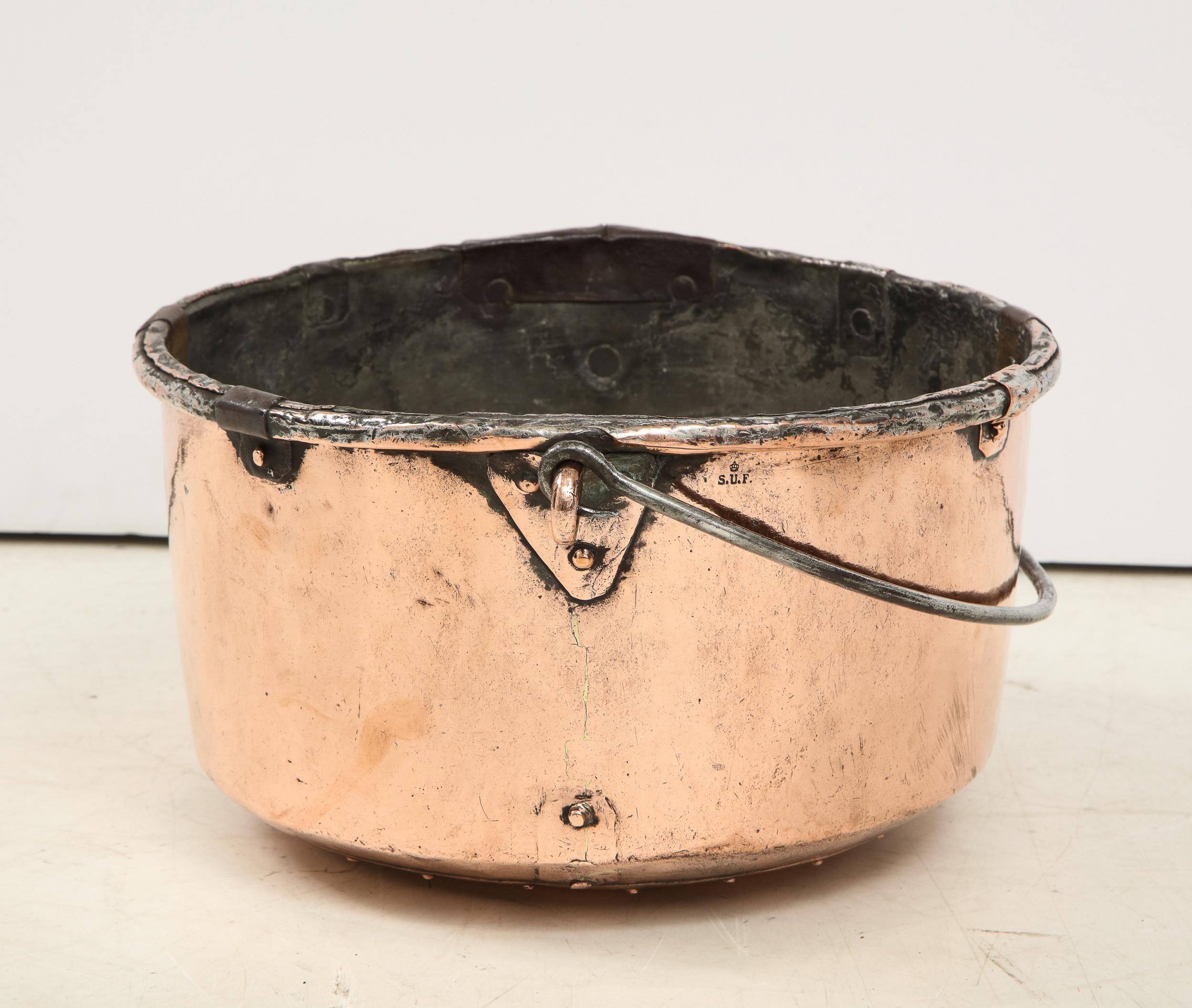 Country 19th Century French Copper Pail For Sale