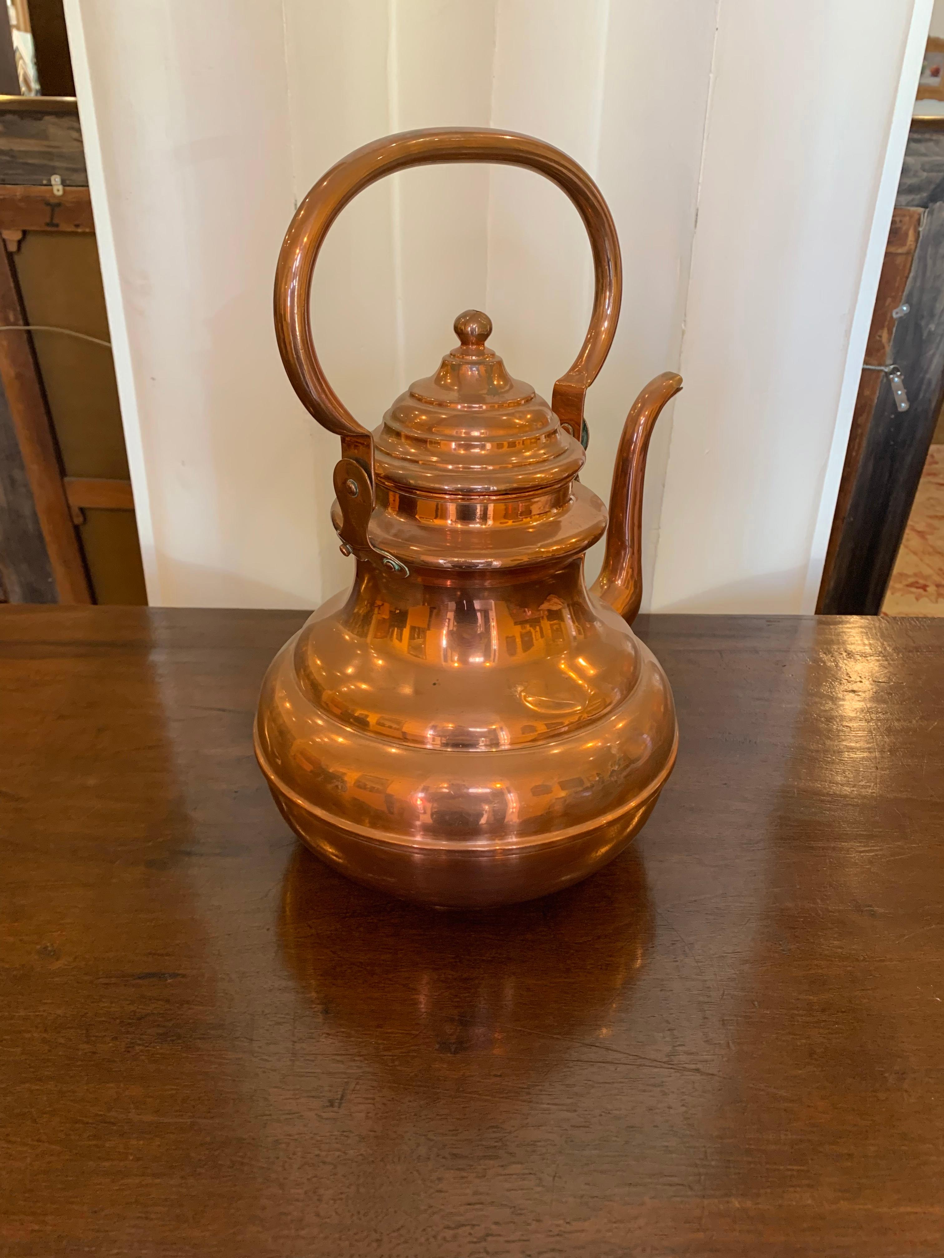 French Provincial 19th Century French Copper pot For Sale