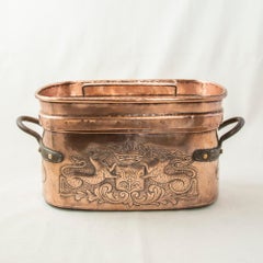 19th Century French Copper Repousse Daubiere with Lid from Chateau