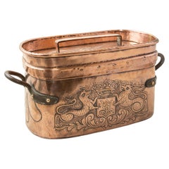 19th Century French Copper Repousse Daubiere with Lid from Chateau