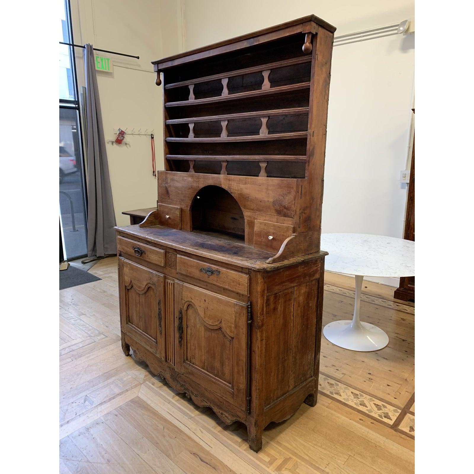 19th Century French Country Buffet / Hutch For Sale 1