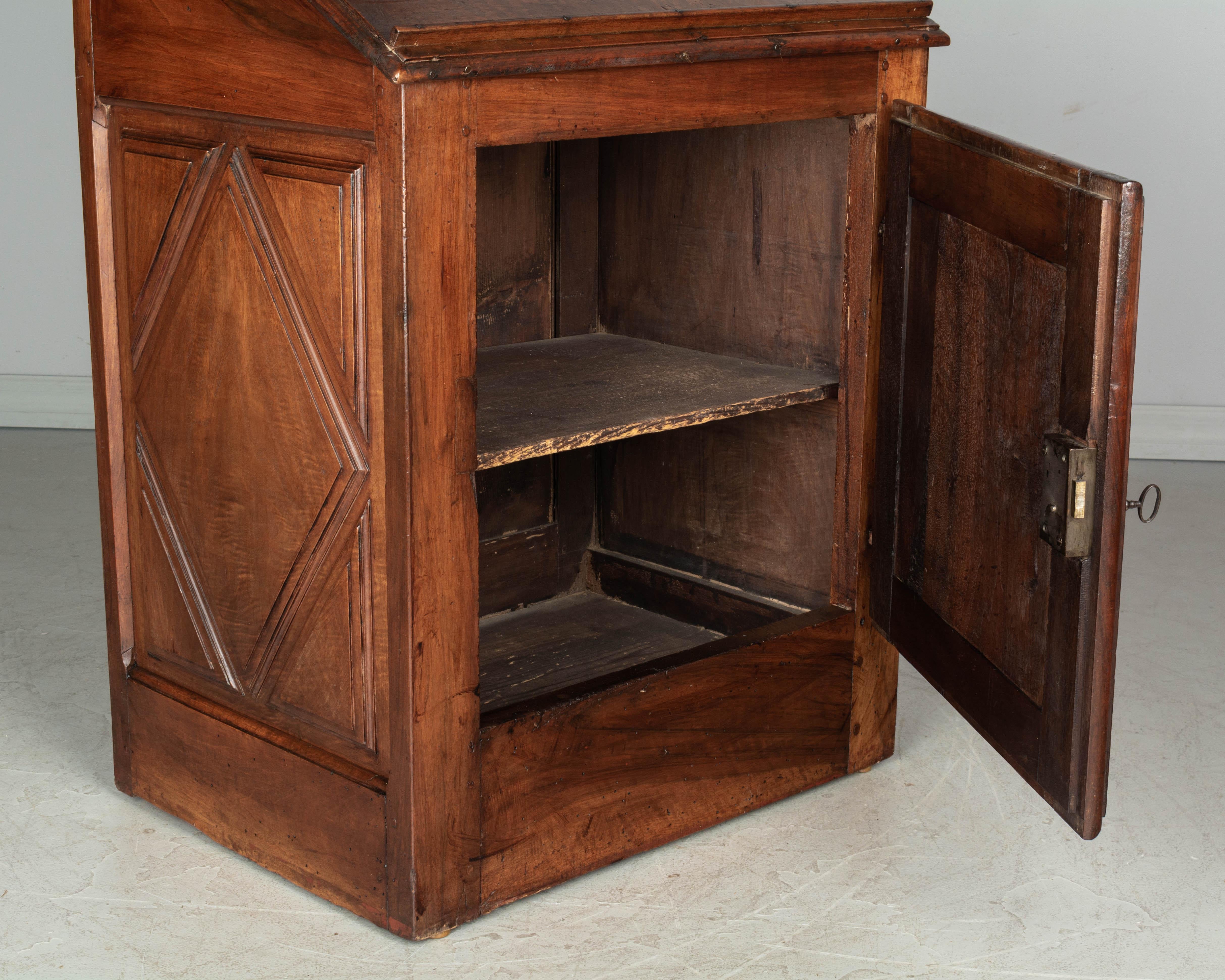 19th Century French Country Cabinet For Sale 5