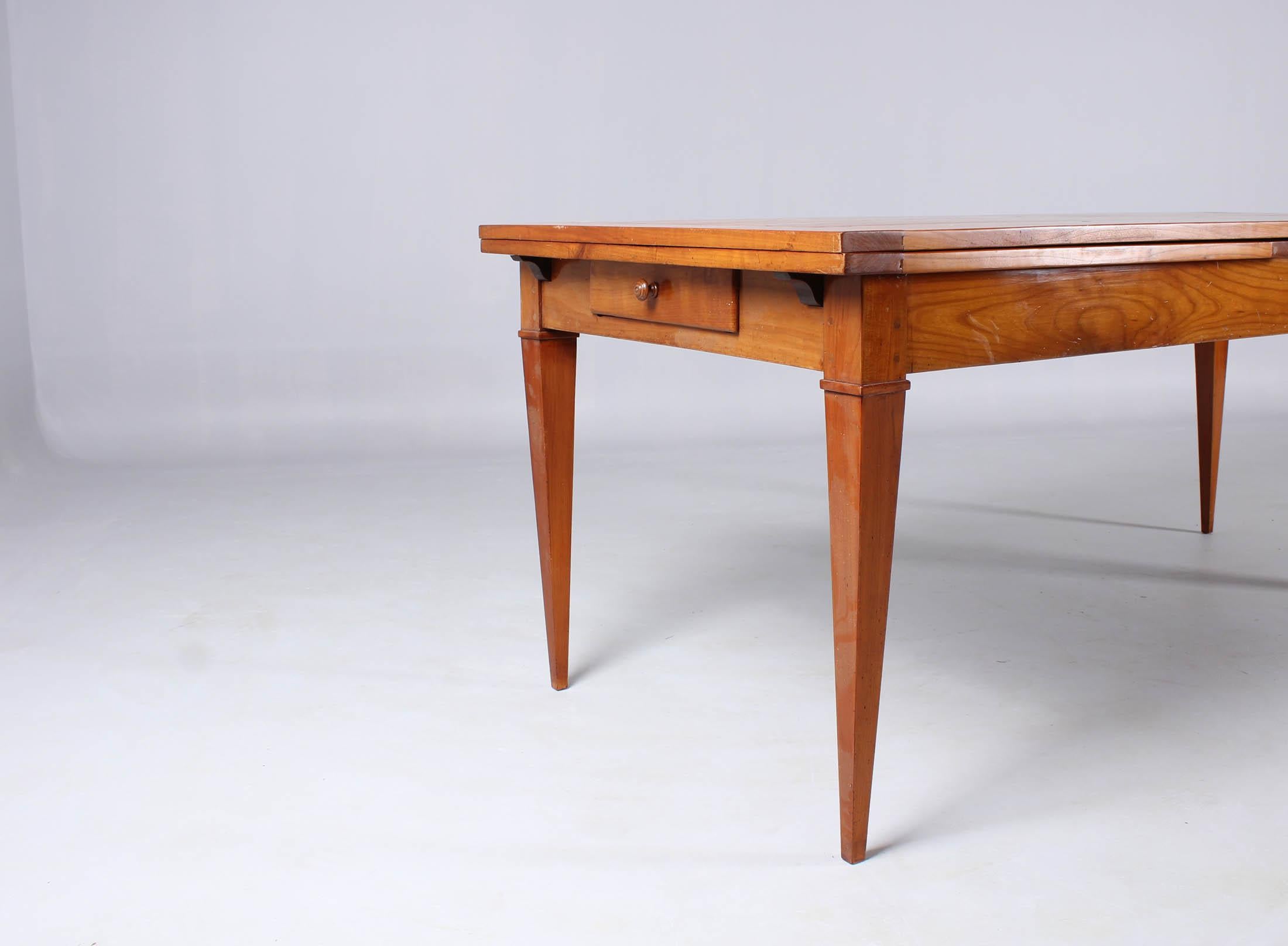 19th Century French Country House Table, 12-14 Persons, Solid Cherry, circa 1850 In Good Condition In Greven, DE