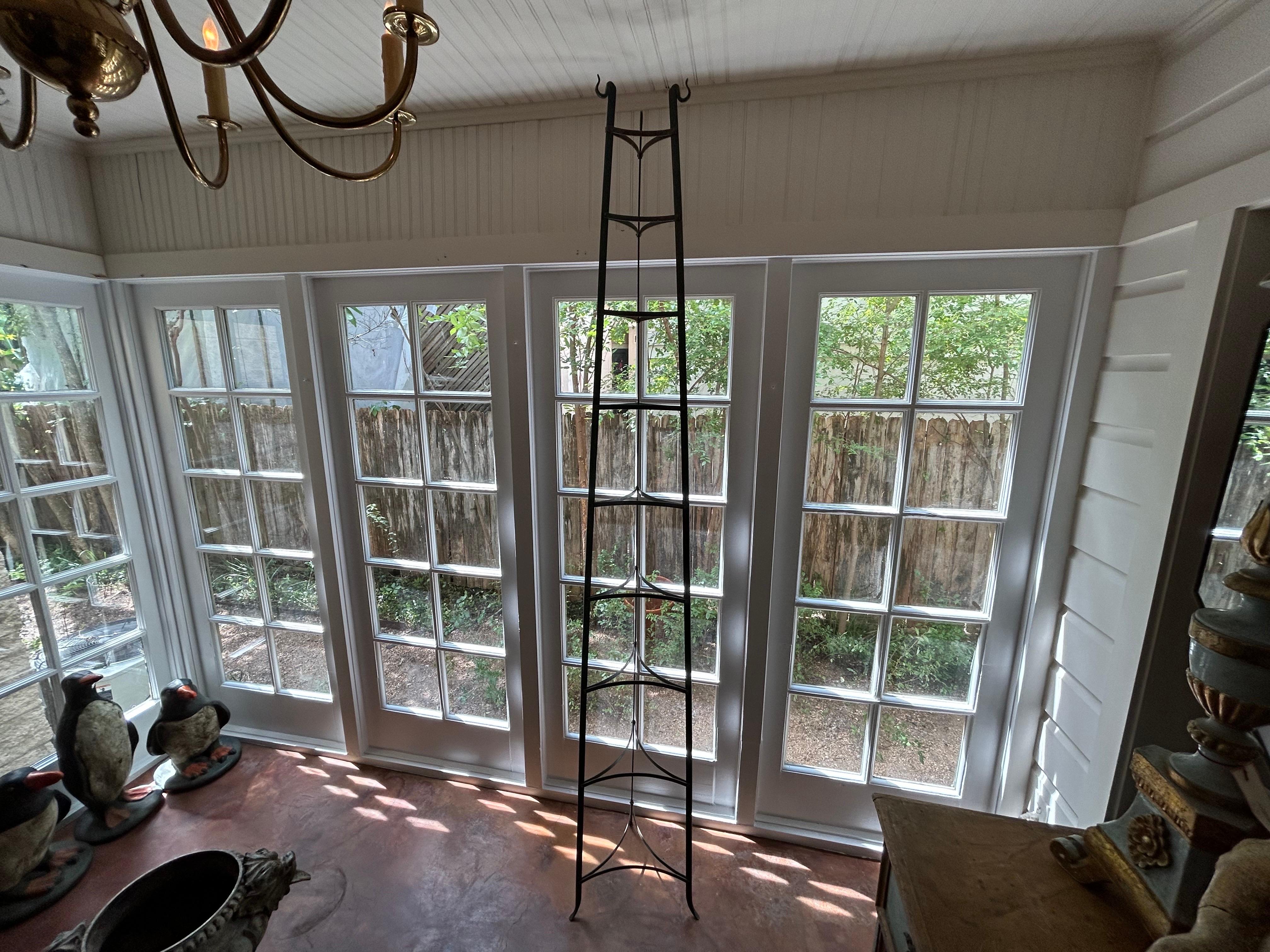19th Century French Country Iron Pot Stand Or Rack In Good Condition For Sale In Houston, TX