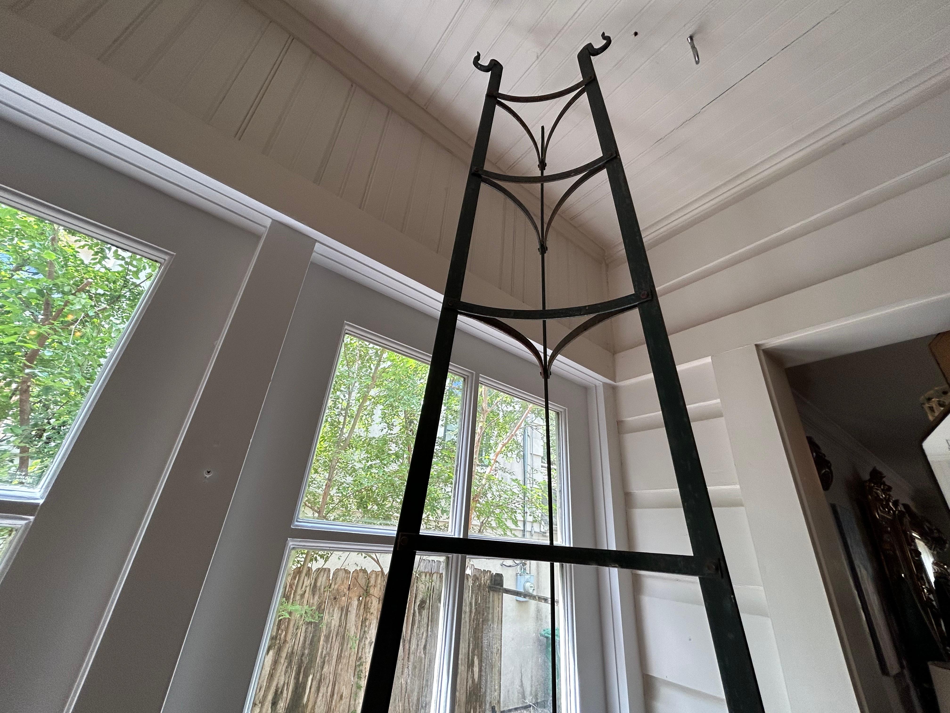 19th Century French Country Iron Pot Stand Or Rack For Sale 3