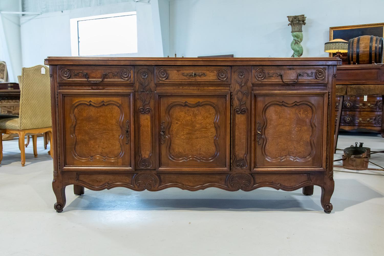 19th Century French Country Louis XV Style Bressan Enfilade Buffet In Good Condition In Birmingham, AL