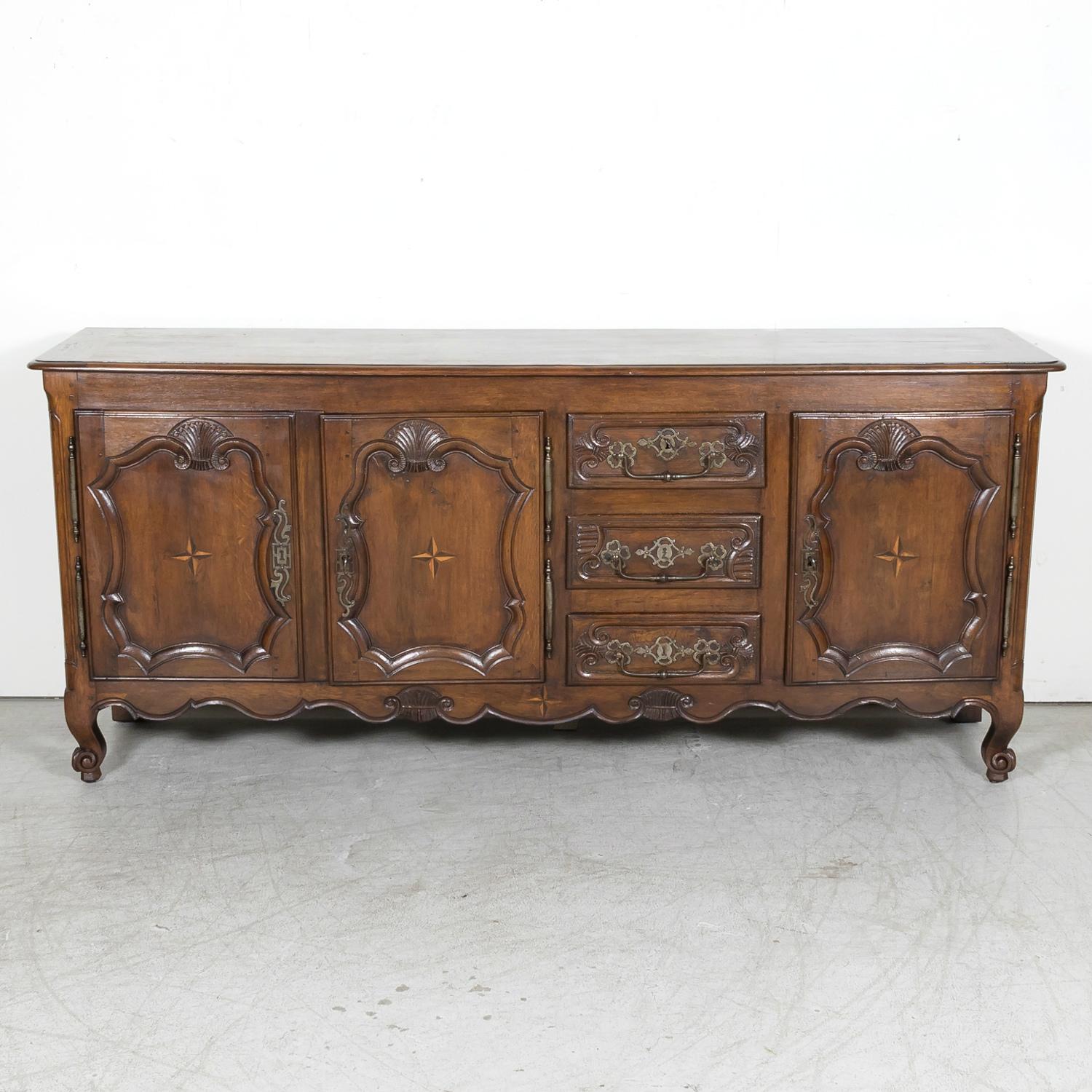19th Century French Country Louis XV Style Oak and Fruitwood Marquetry Buffet In Good Condition In Birmingham, AL