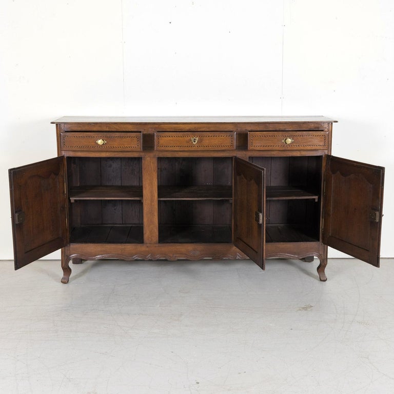 19th Century French Country Louis XV Style Oak Enfilade Buffet with Marquetry For Sale 2