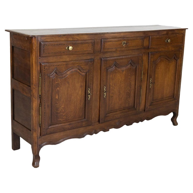 19th Century French Country Louis XV Style Oak Enfilade Buffet with Marquetry For Sale