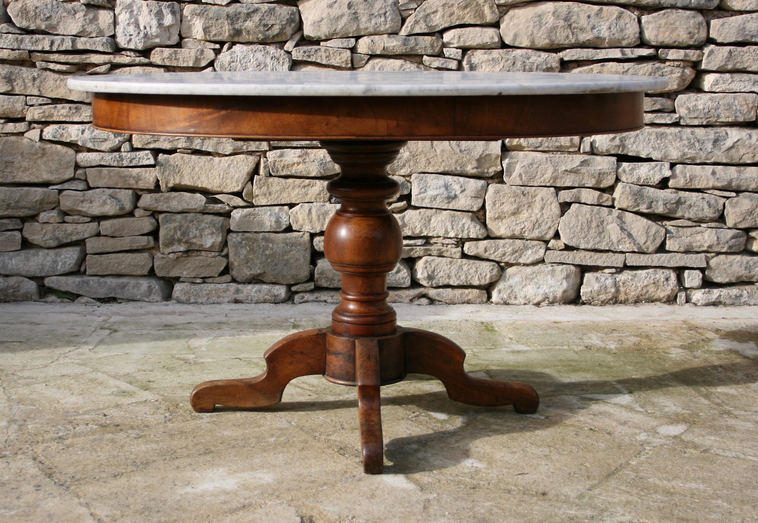 19th Century French Country Oval Marble Topped Occasional Table For Sale 2