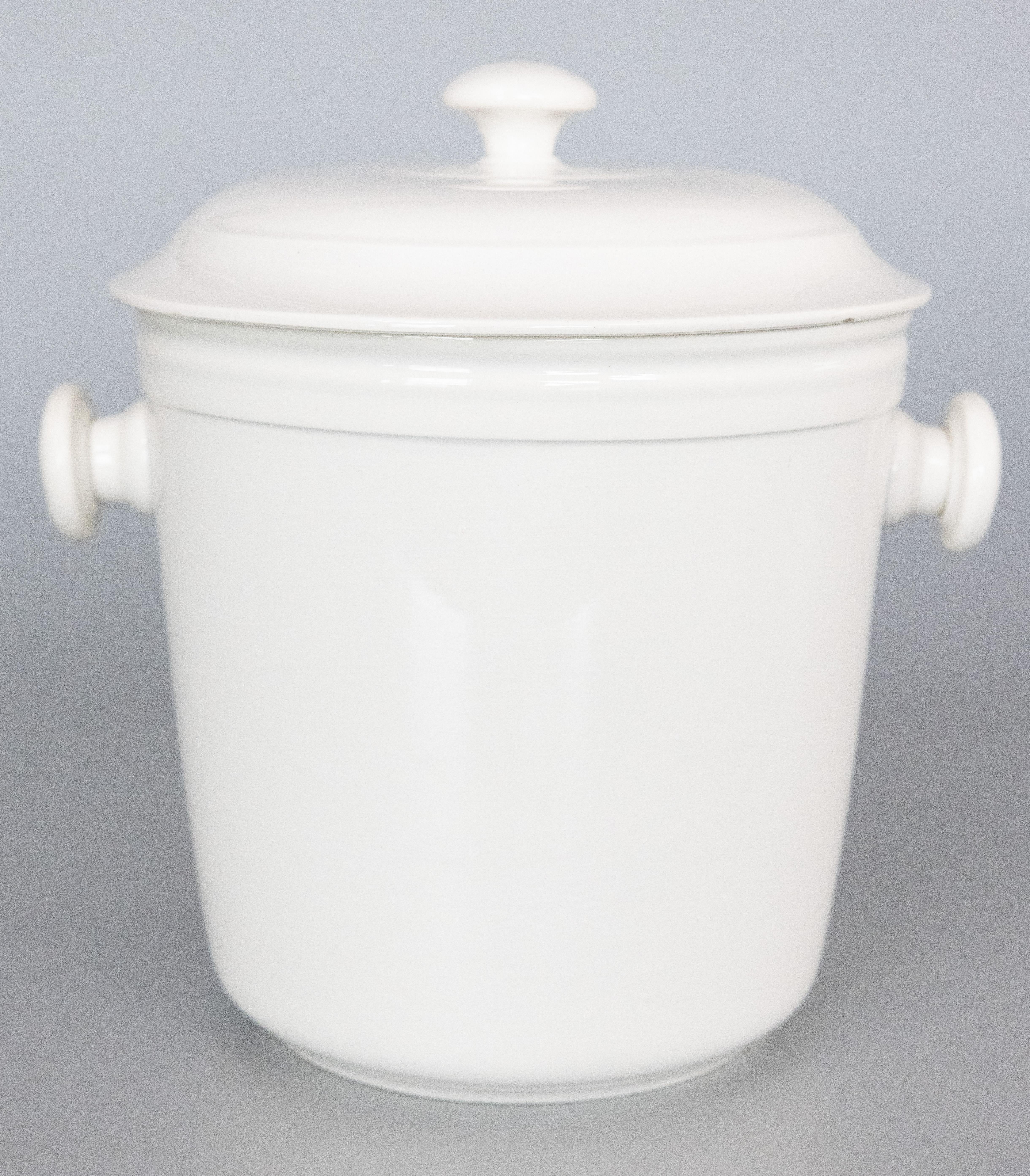 19th Century French Creil Et Montereau White Ironstone Lidded Ice Bucket In Good Condition For Sale In Pearland, TX