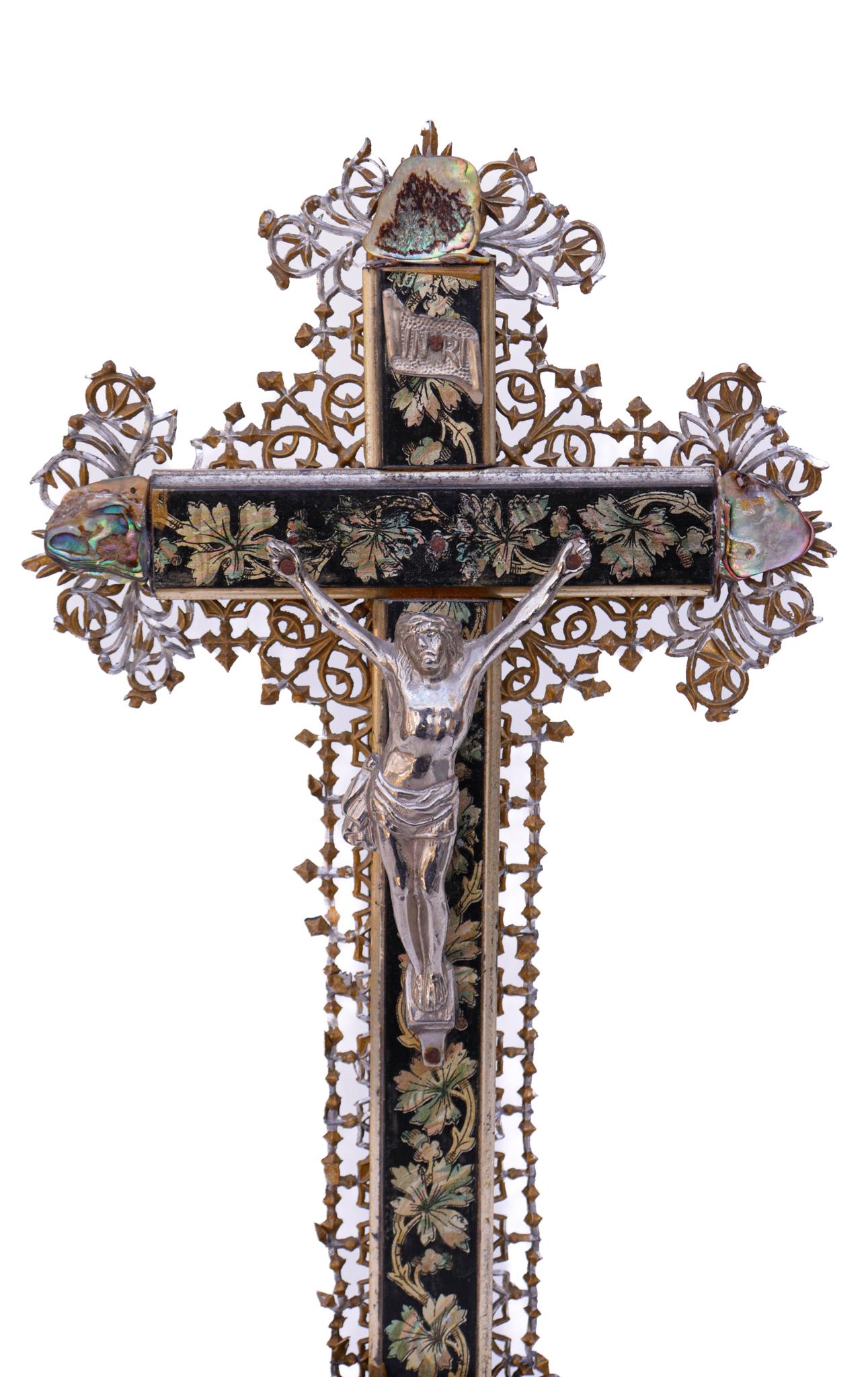 19th Century French Crucifix with a Silver Figure of Christ and Abalone Shells In Good Condition In Dublin, Dalkey