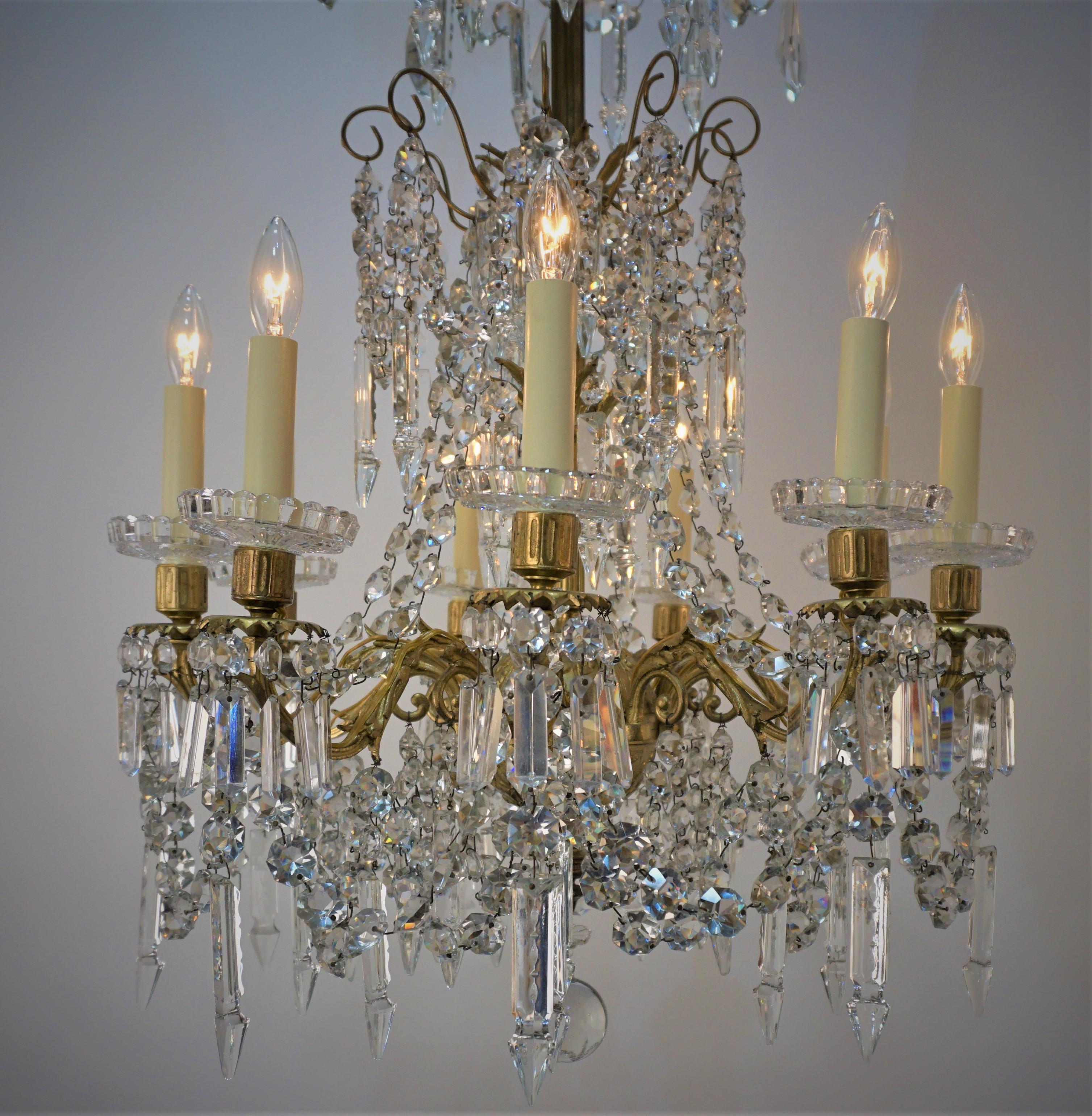 19th Century French Crystal and Bronze Chandelier For Sale 1