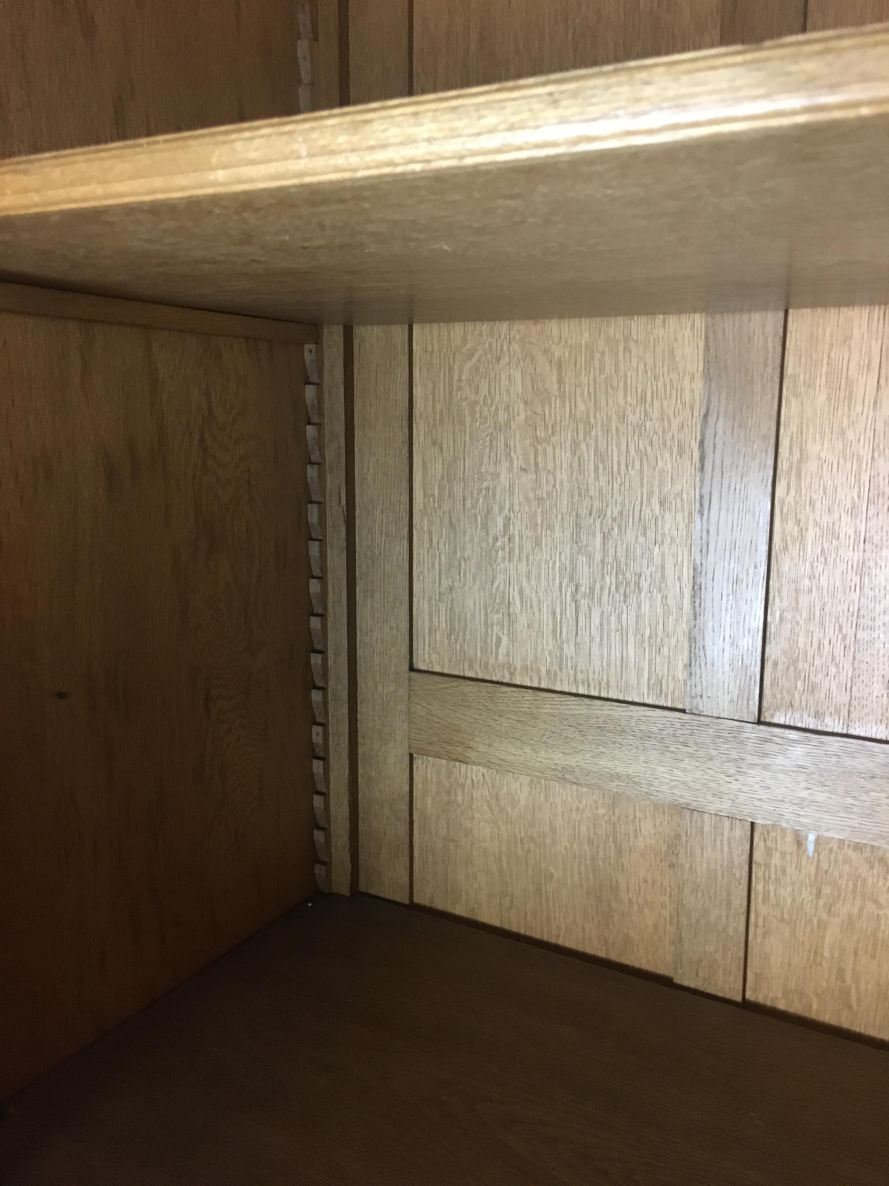 Armoire, bibliothèque ou meuble à vêtements sur mesure en acajou français du XIXe siècle 1