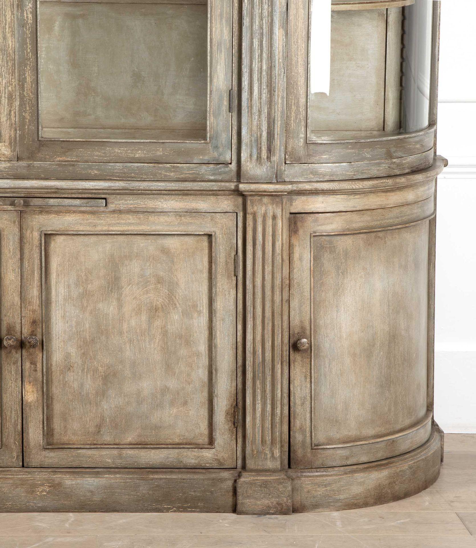 Französischer Shop-Vitrinenschrank aus geschwungenem Glas, 19. Jahrhundert im Angebot 3