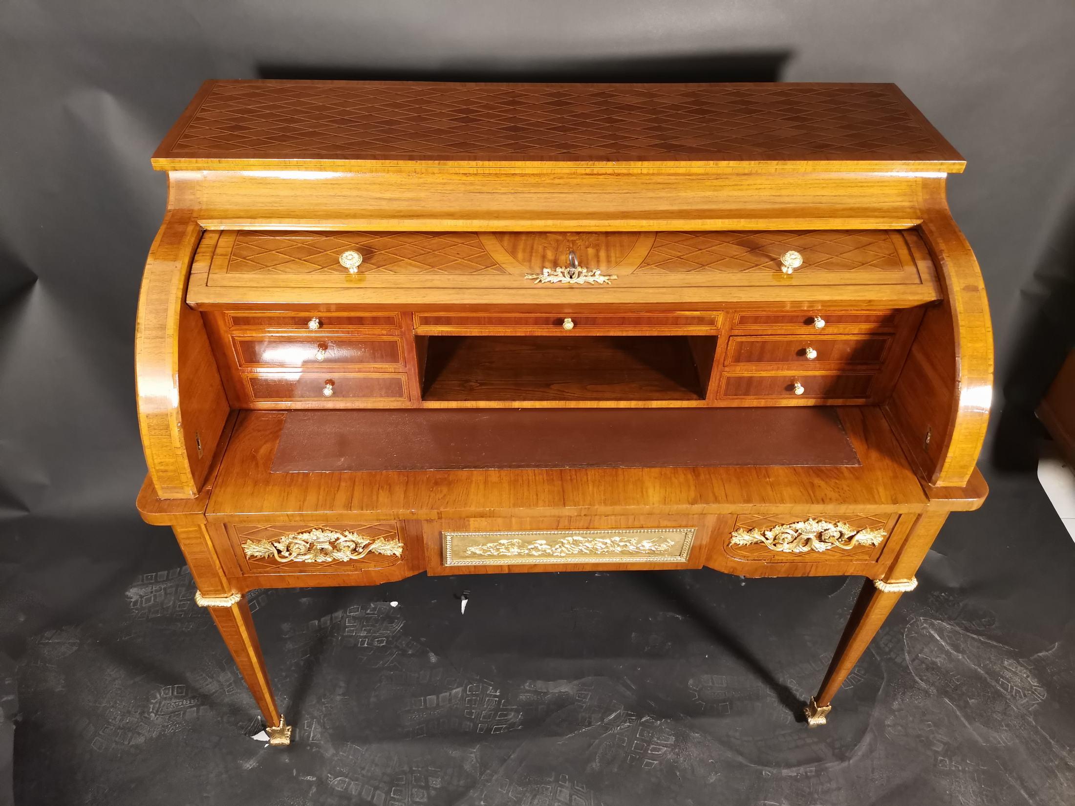 19th Century French Cylinder Desk in Louis XVI Style Marquetry For Sale 7