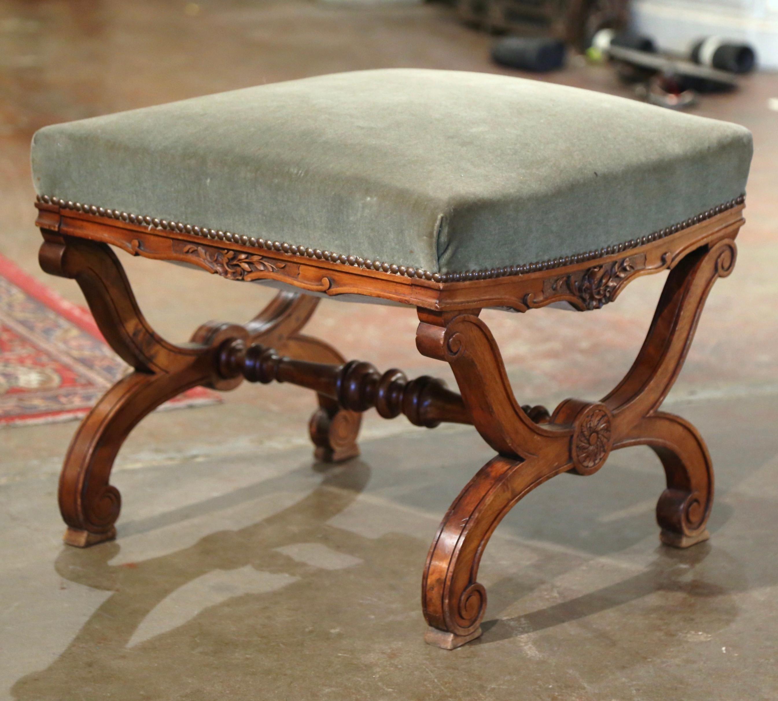 19th Century French Dagobert Carved Walnut Curule Stool with Green Velvet In Excellent Condition In Dallas, TX