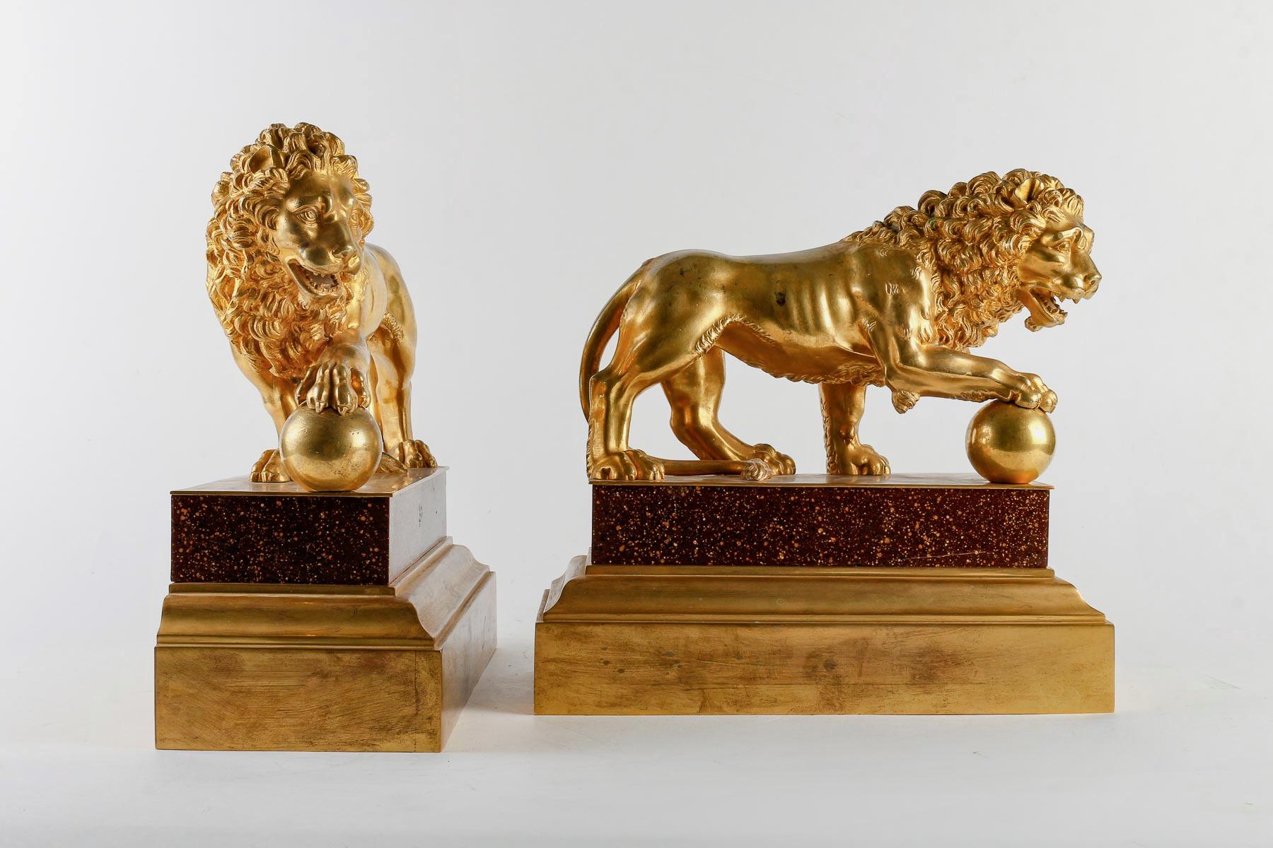 19th Century French Decorative Pair of Ormolu Medici Lions  In Good Condition In Saint-Ouen, FR