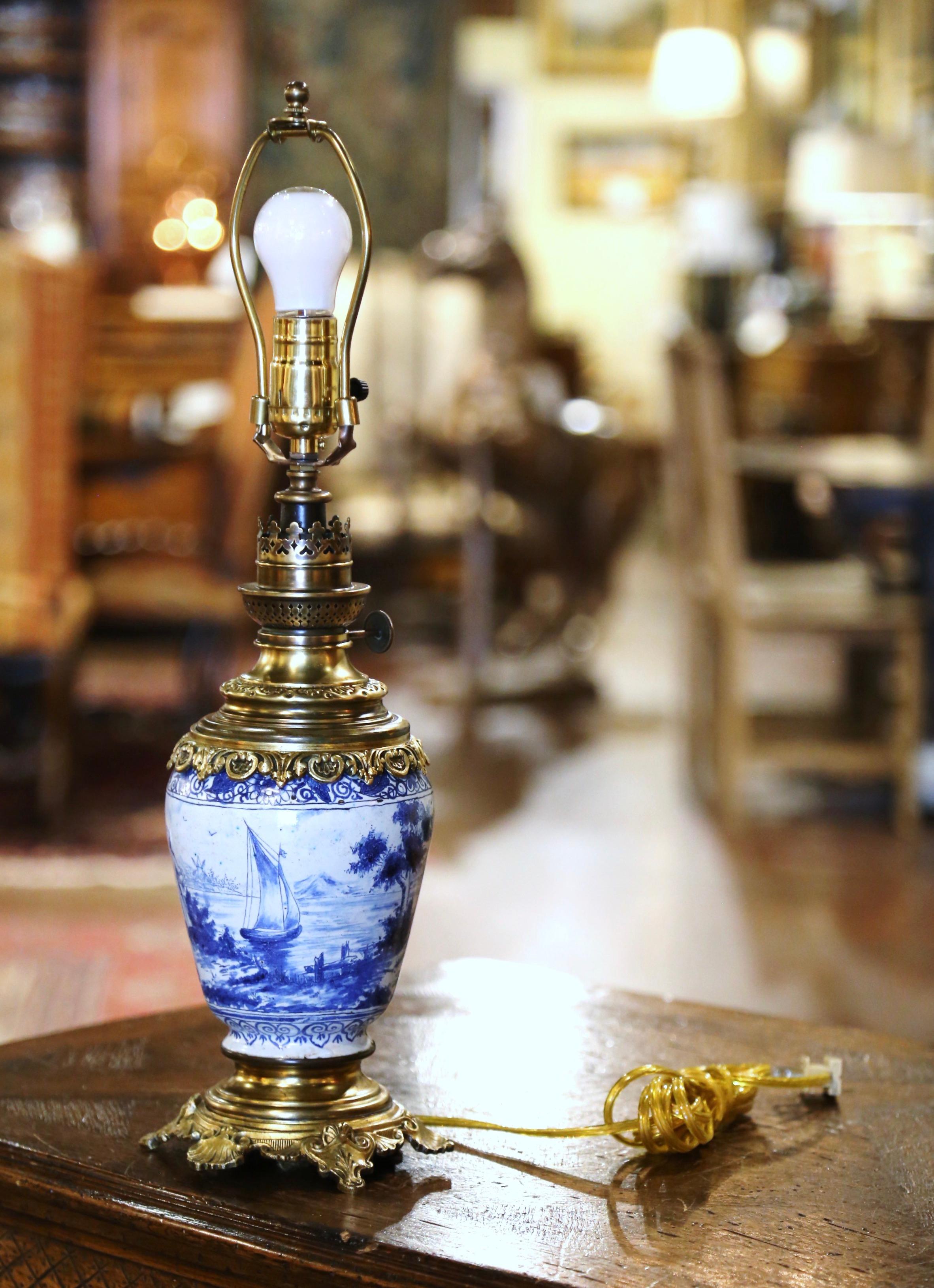 Napoleon III 19th Century French Delft Blue and White Painted Porcelain and Brass Oil Lamp For Sale