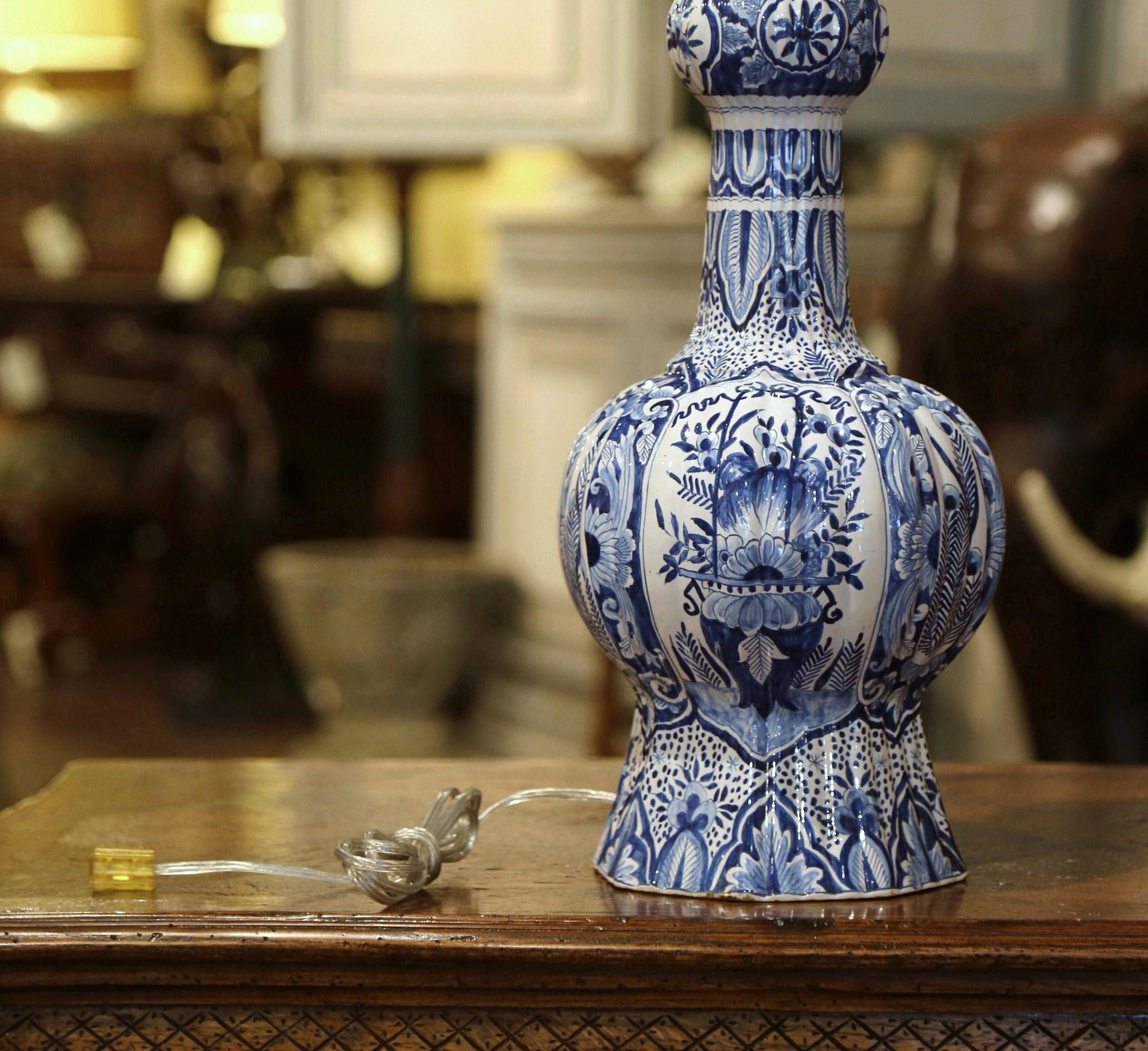 19th Century French Delft Hand Painted Blue and White Faience Table Lamp In Excellent Condition In Dallas, TX