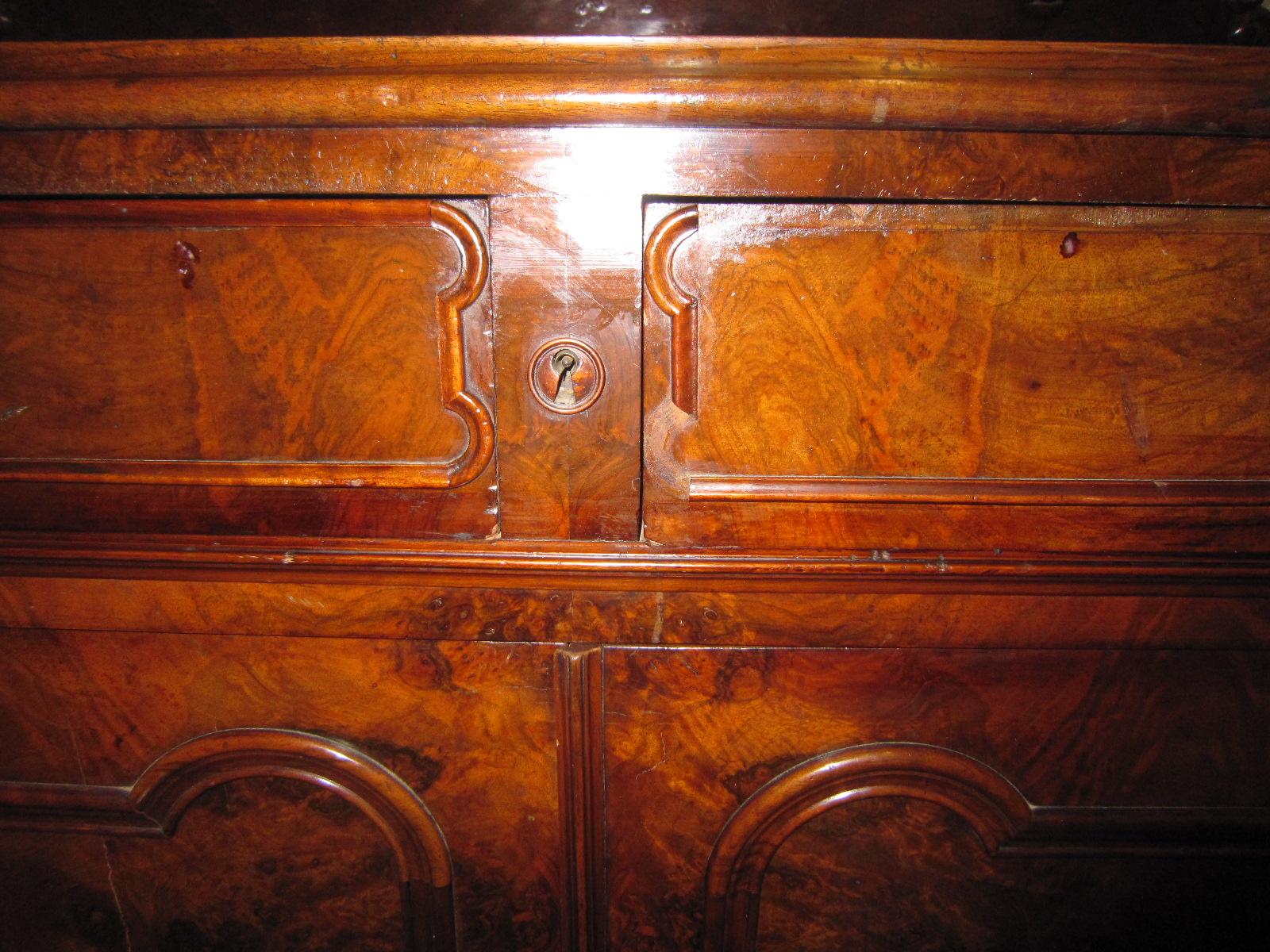 Server francese da credenza del 19° secolo in vendita 8