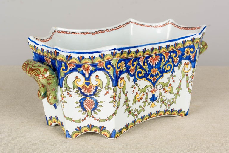 19th Century French Desvres Faience Jardinière In Good Condition For Sale In Winter Park, FL
