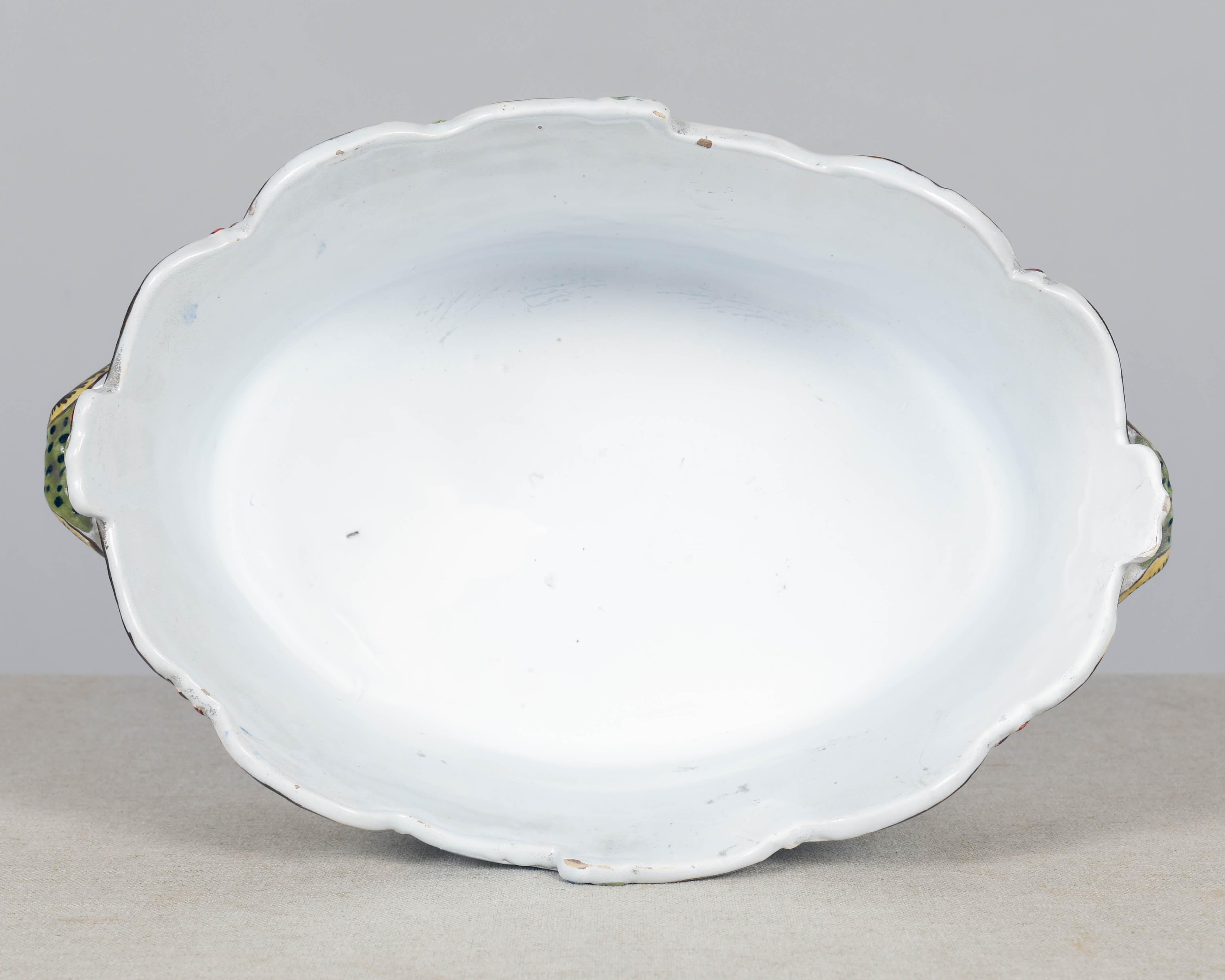 Jardinière e vaso di Desvres Faience francese del XIX secolo in vendita 10