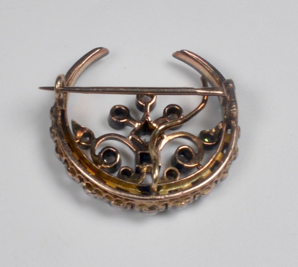Montre et broche du mouvement suisse du XIXe siècle en diamants avec épingle en vente 2