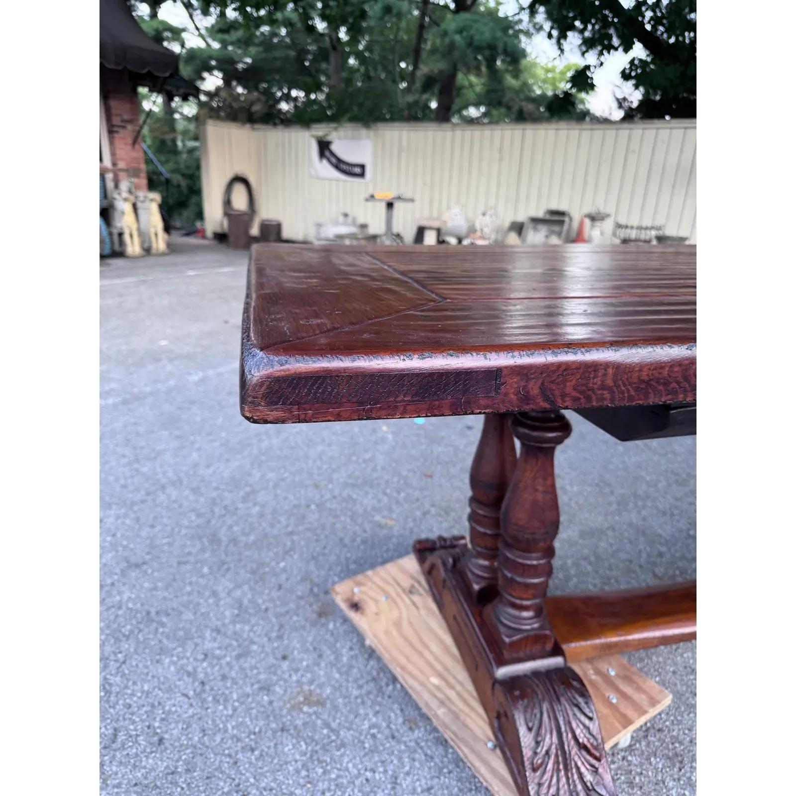 Table de salle à manger française du 19e siècle Bon état - En vente à Nashville, TN